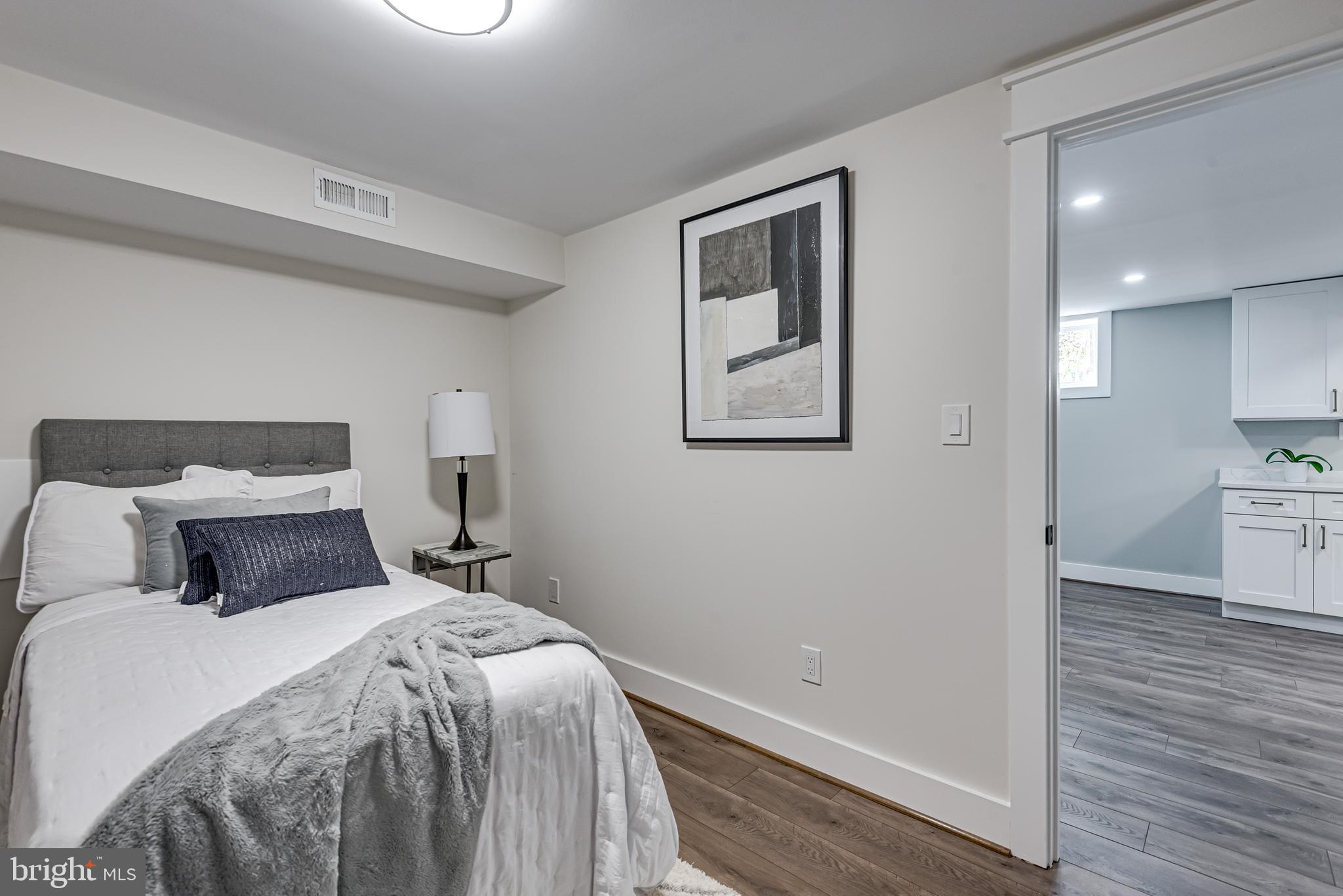 UNIVERSITY PARK - Residential