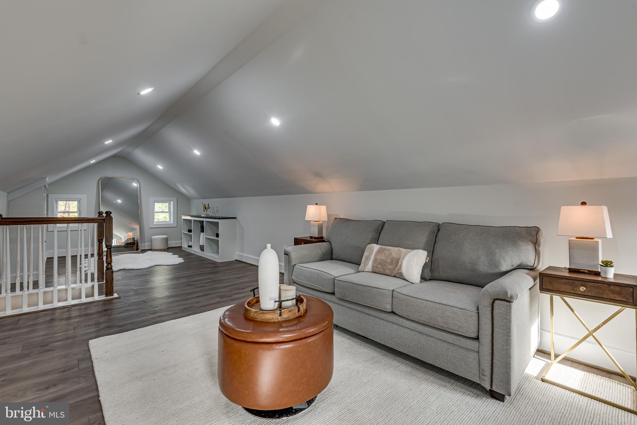 UNIVERSITY PARK - Residential