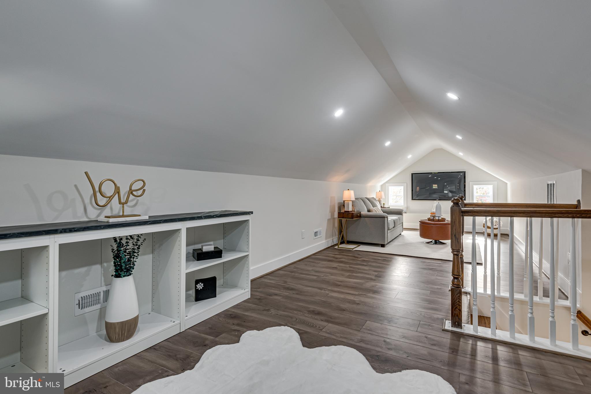 UNIVERSITY PARK - Residential