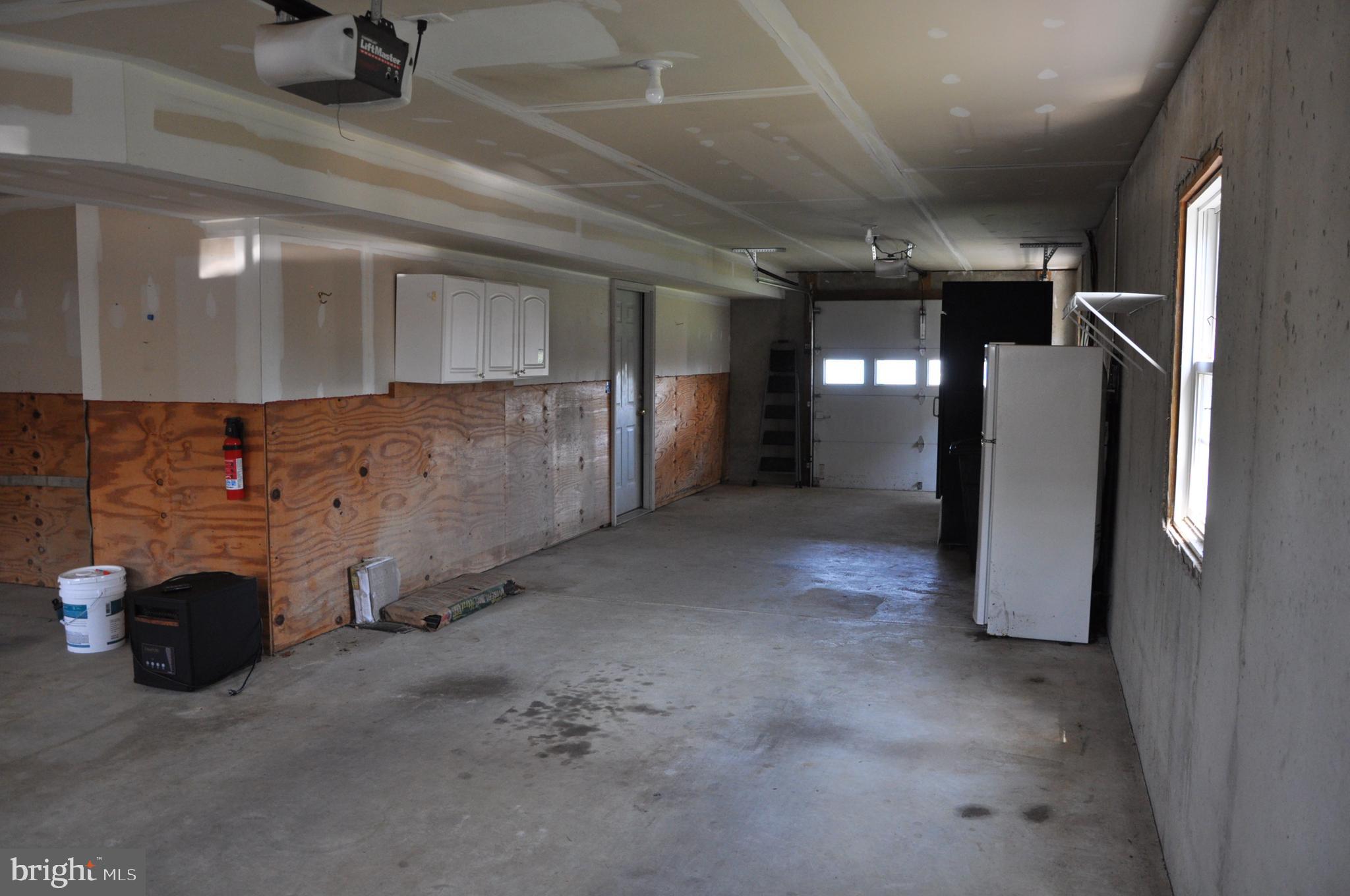 NORTH SELBY - Residential