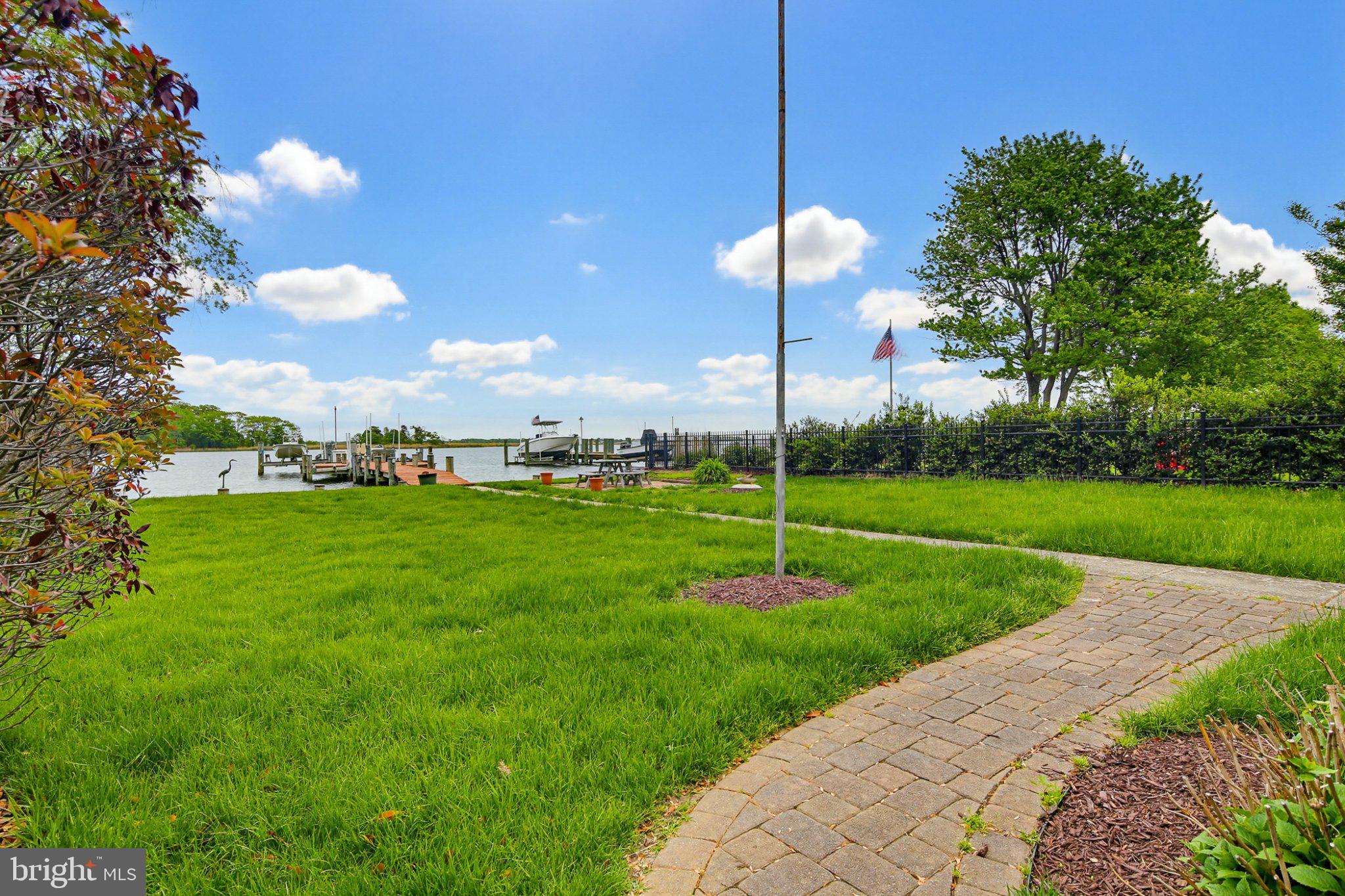 NORTH SELBY - Residential