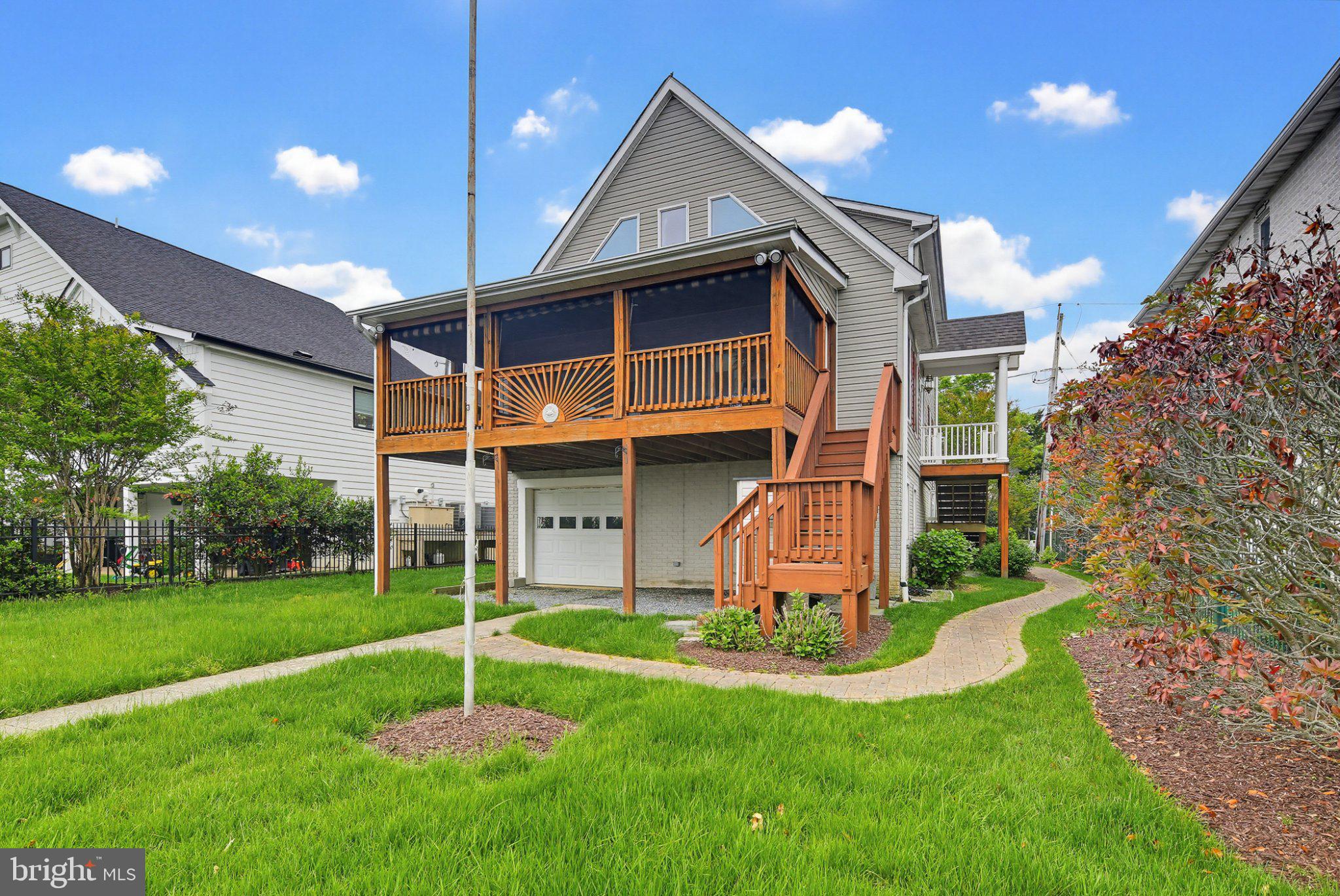 NORTH SELBY - Residential