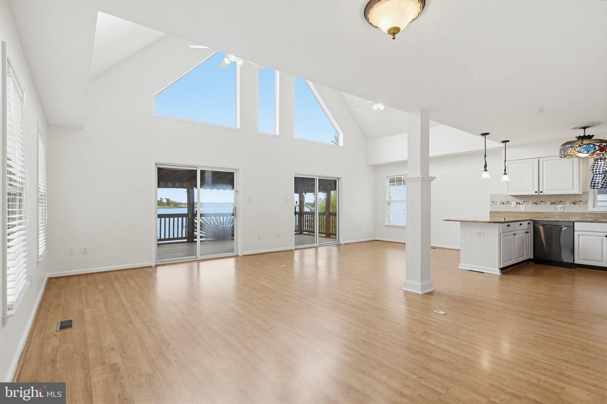 NORTH SELBY - Residential