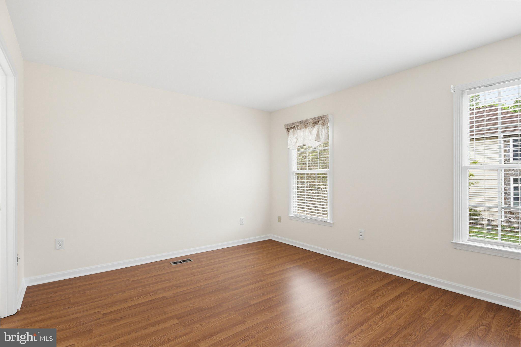 NORTH SELBY - Residential