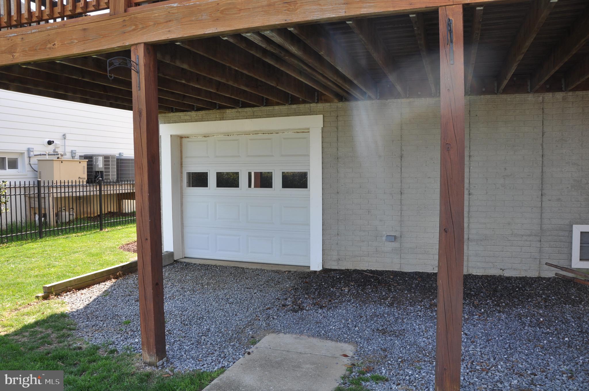 NORTH SELBY - Residential