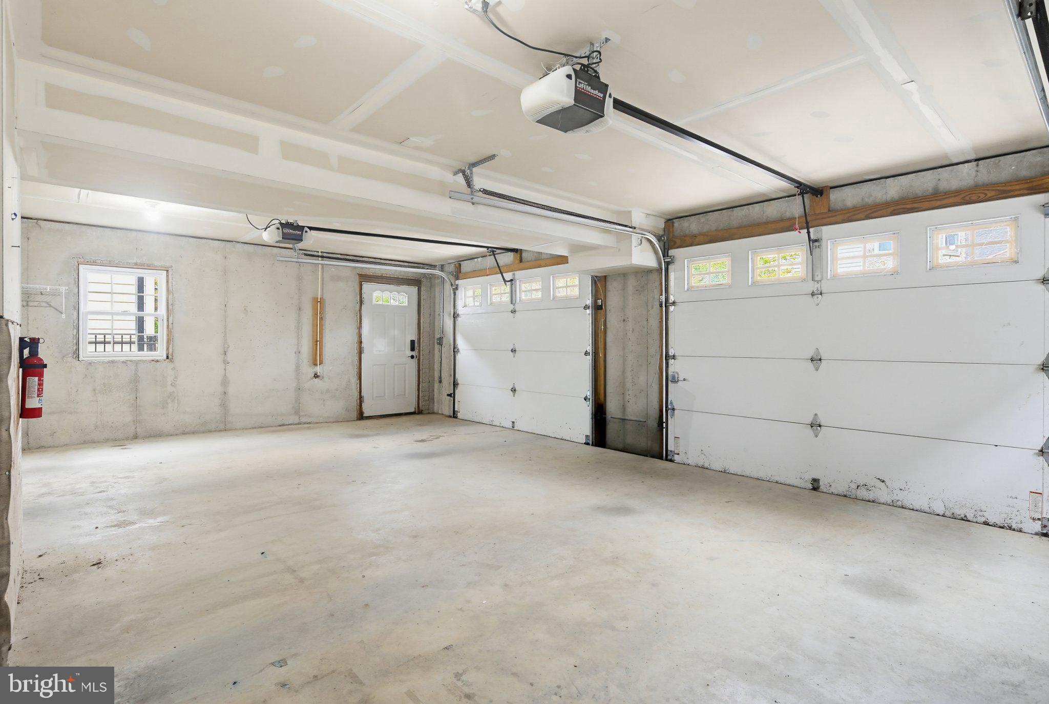 NORTH SELBY - Residential
