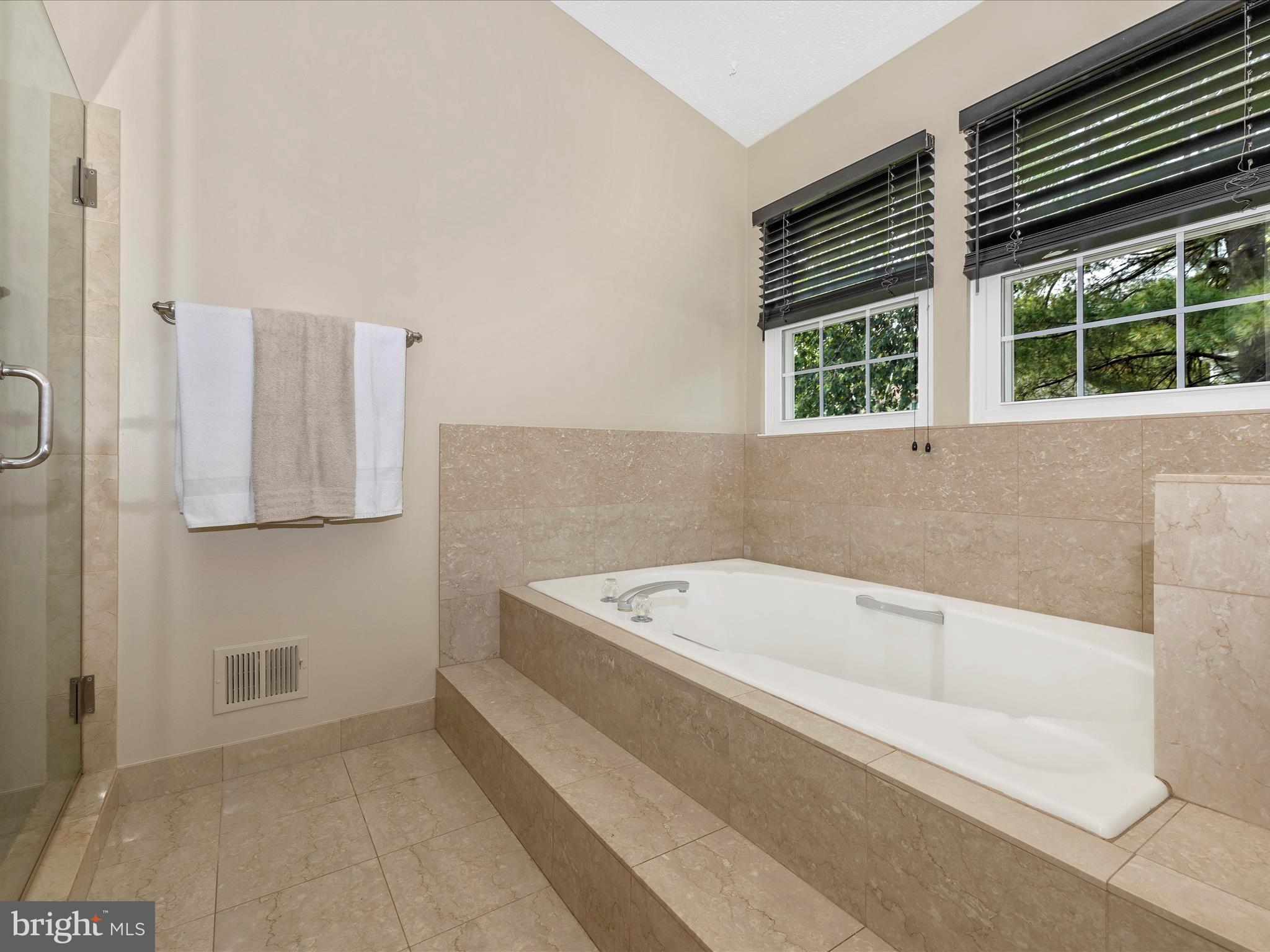 SAYBROOKE - Residential