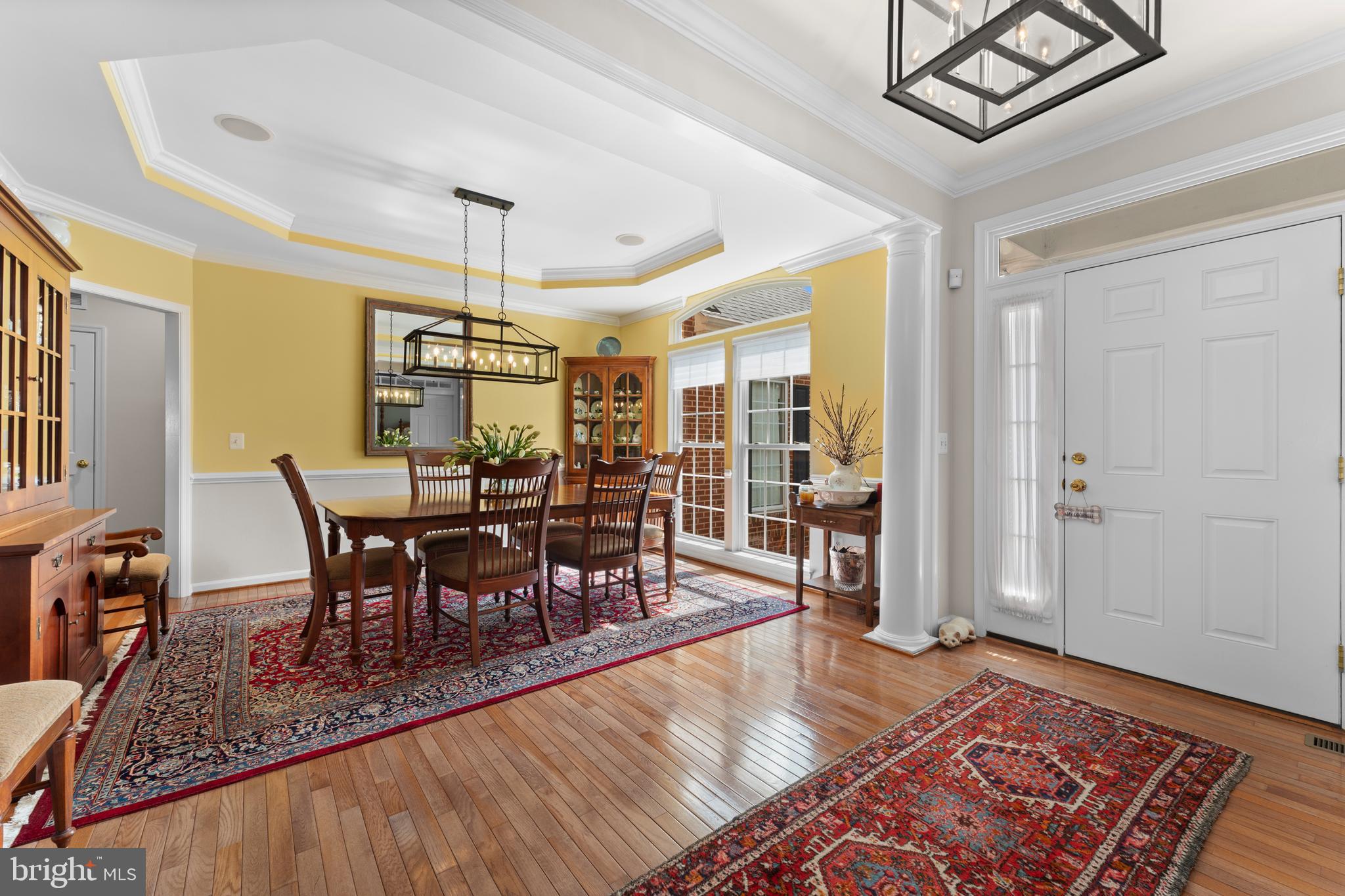 COUNTRY CLUB ESTATES - Residential