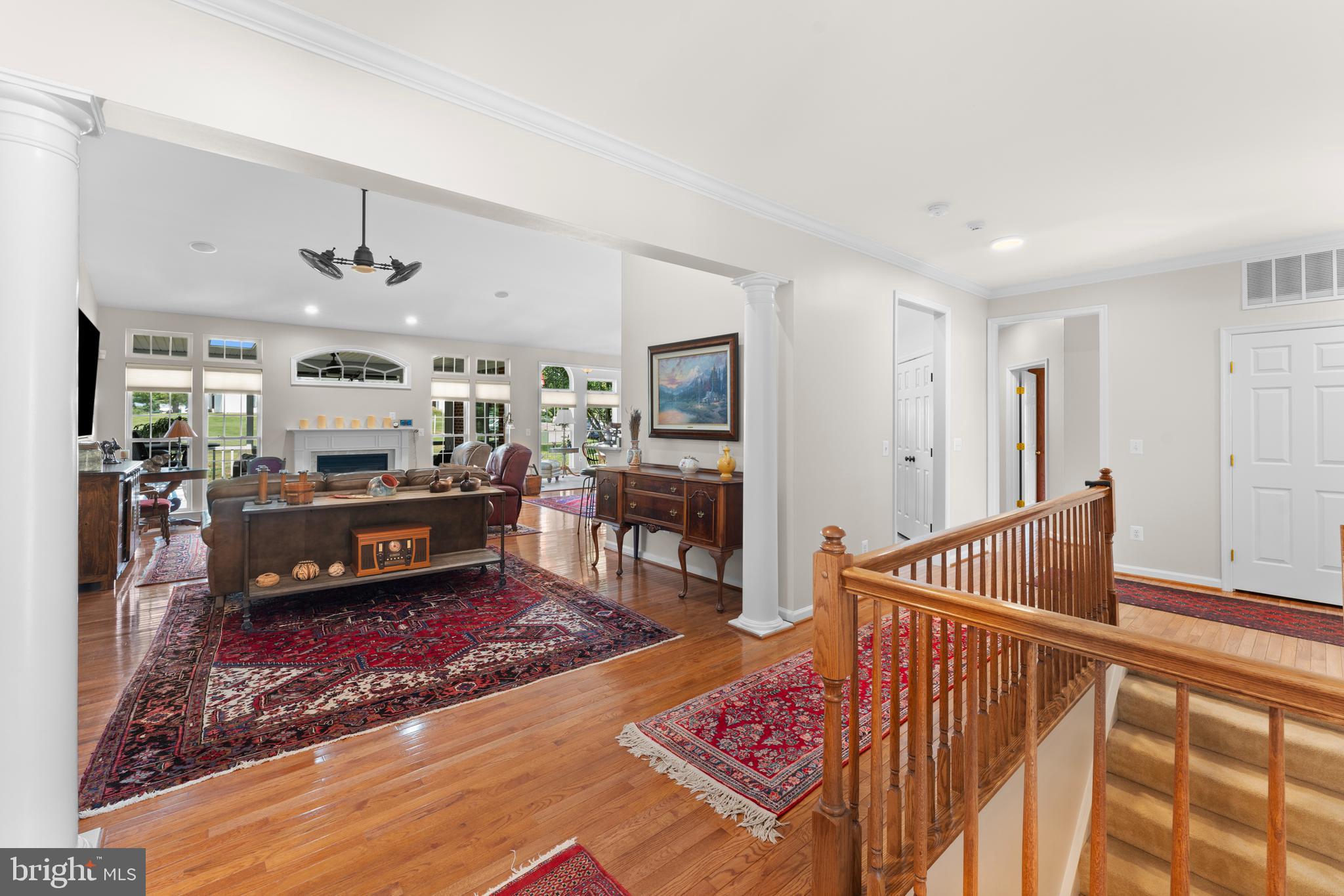 COUNTRY CLUB ESTATES - Residential