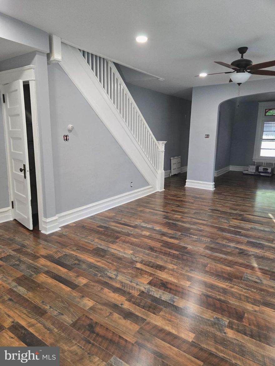 Welcome to your new home! This beautifully remodeled 3-bedroom 1.5-bath home is perfect for those seeking comfort and style. The spacious loft, is ideal for a home office, playroom, or additional living space. It is move-in ready and available August 1st. Don't miss out on this fantastic opportunity to make this house your home. Schedule a viewing today!