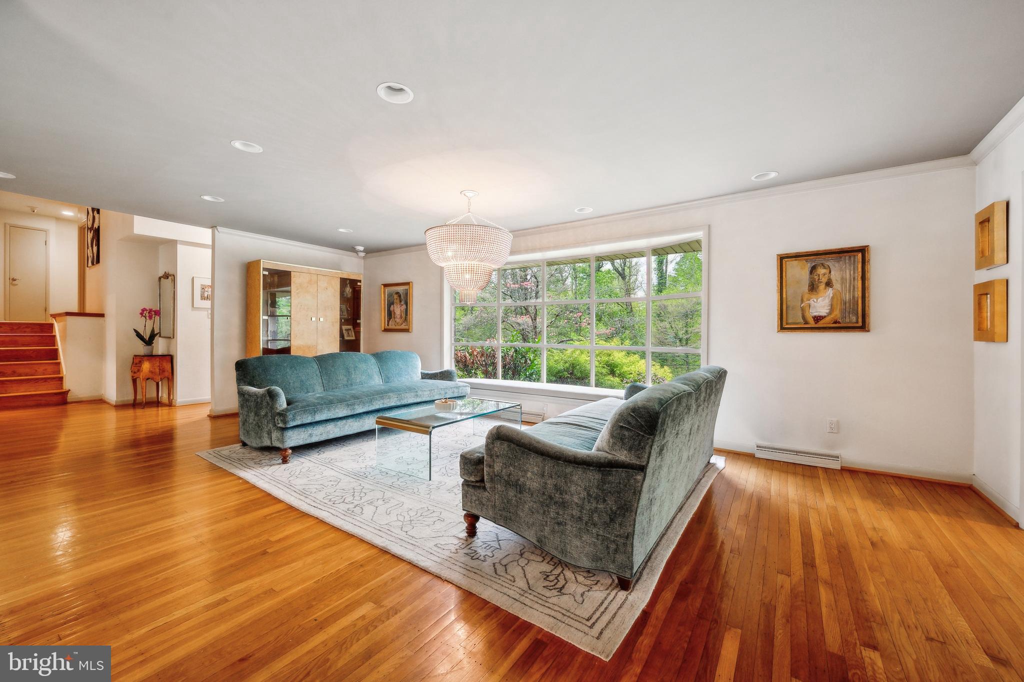MEADOWBROOK - Residential