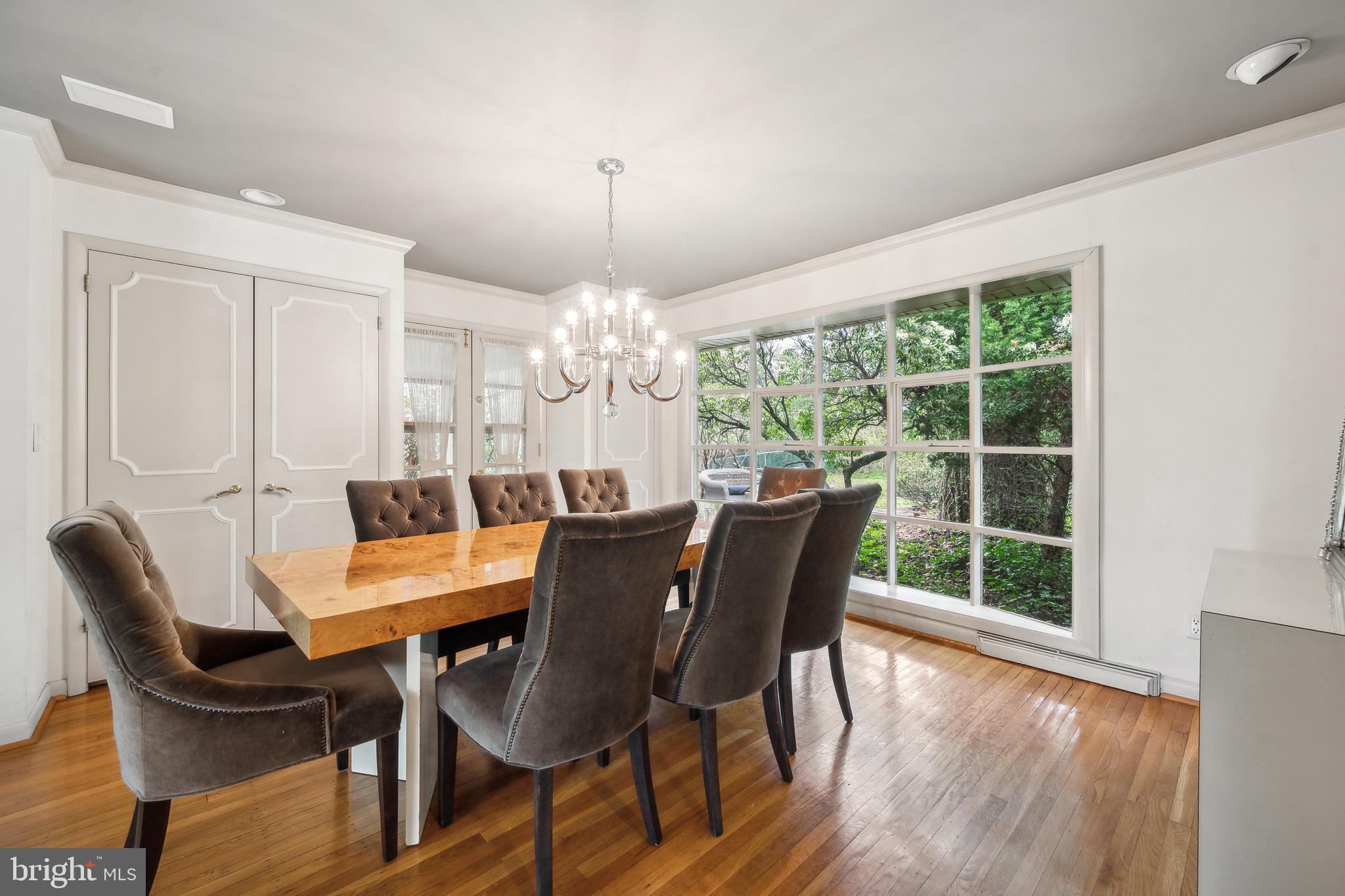MEADOWBROOK - Residential