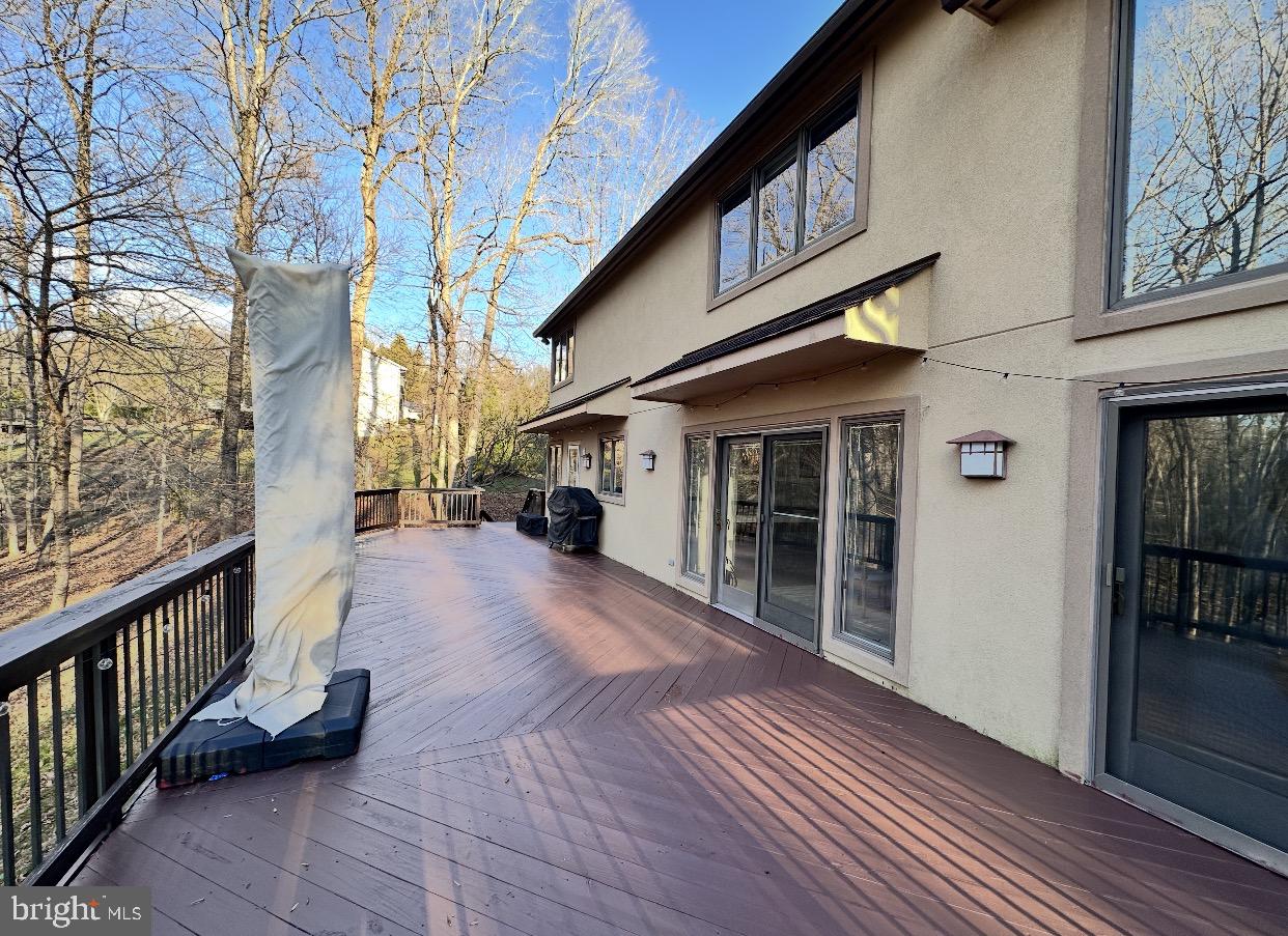 VALLEY BROOK - Residential