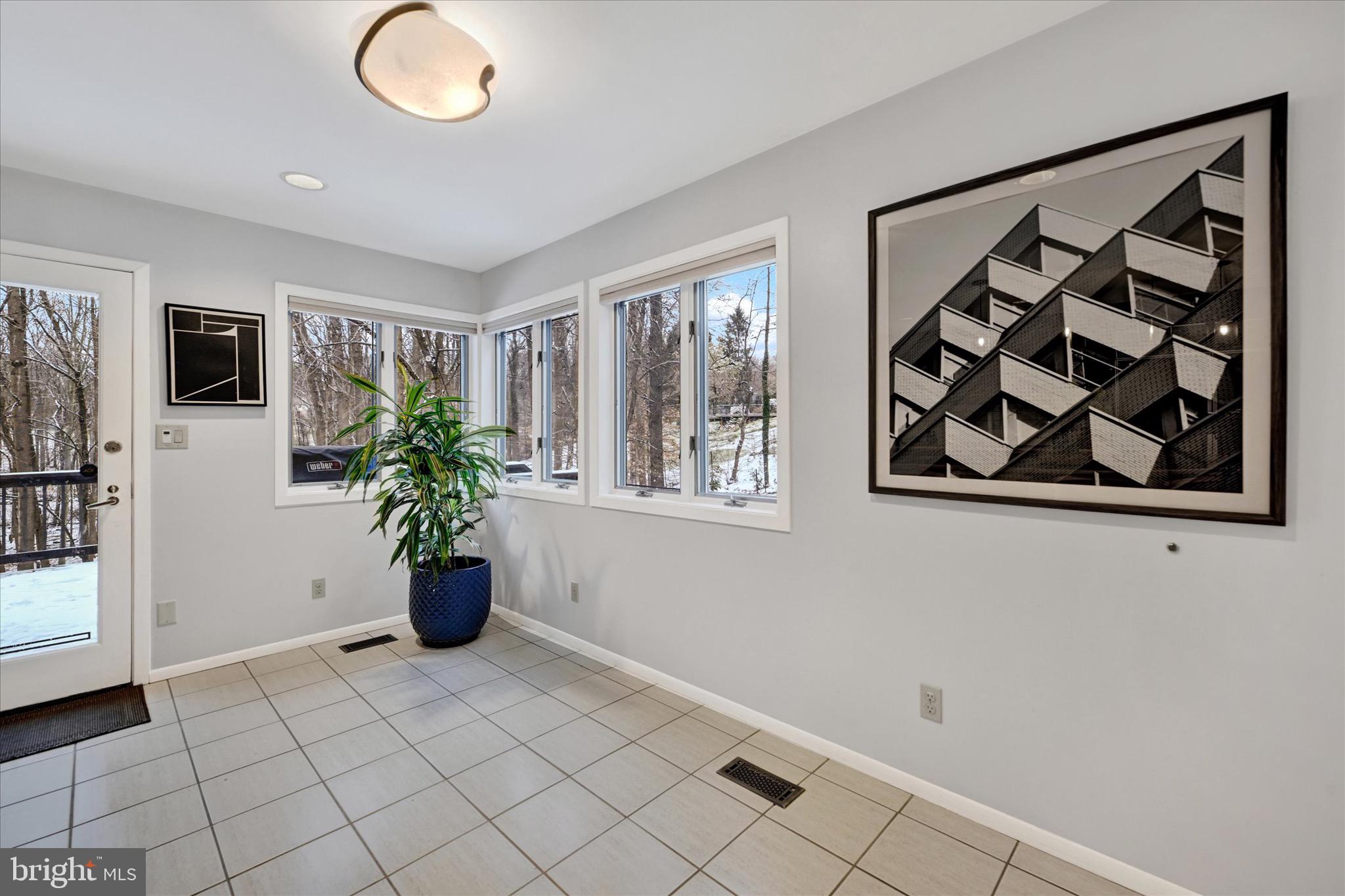 VALLEY BROOK - Residential