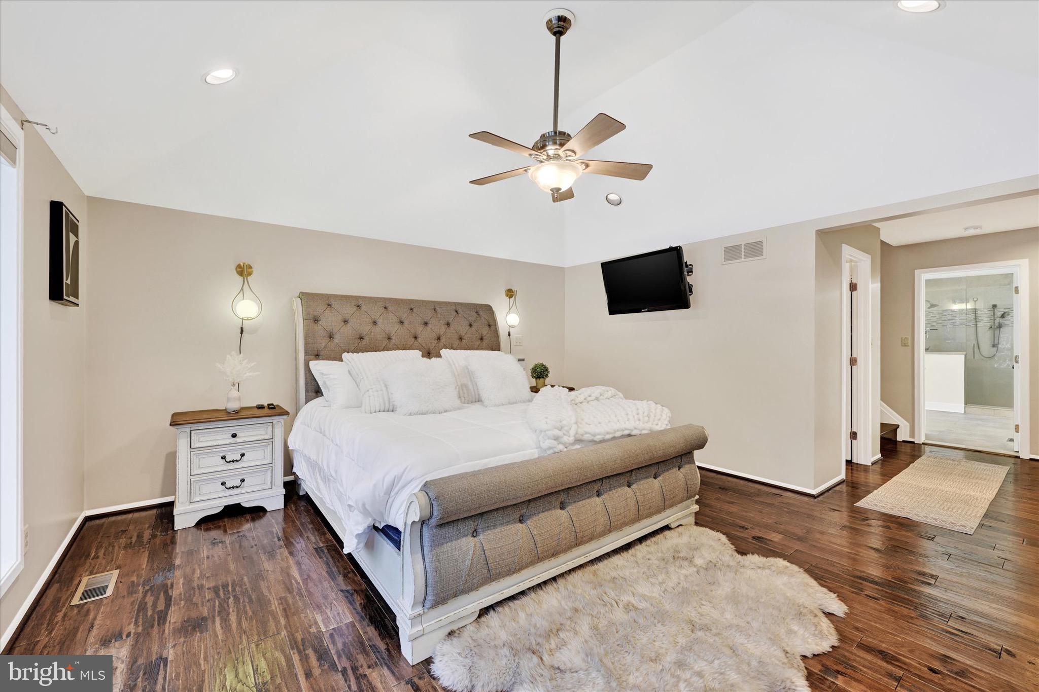 VALLEY BROOK - Residential