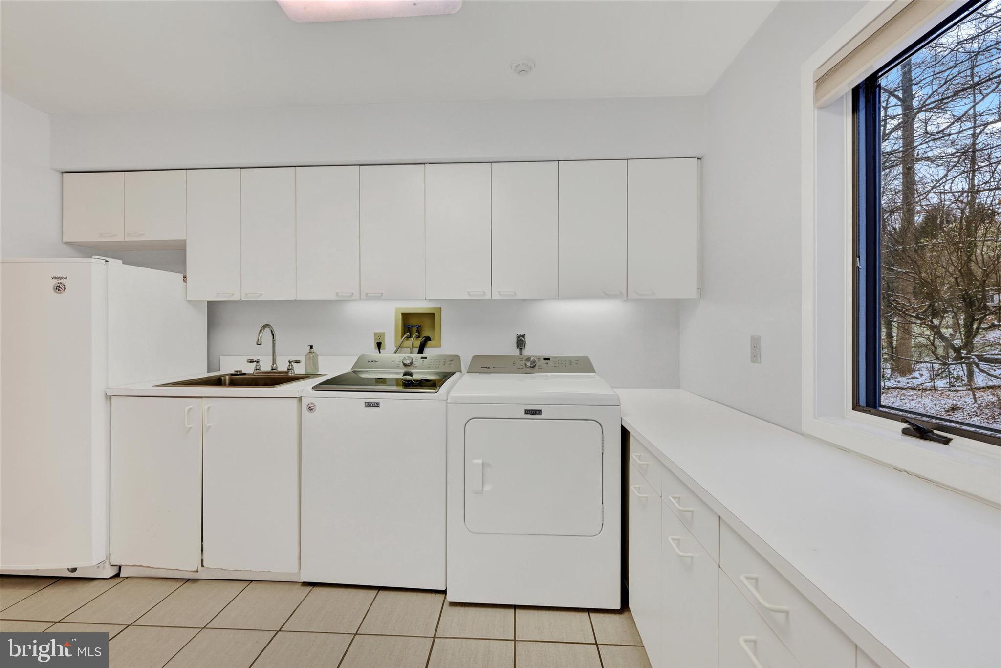 VALLEY BROOK - Residential