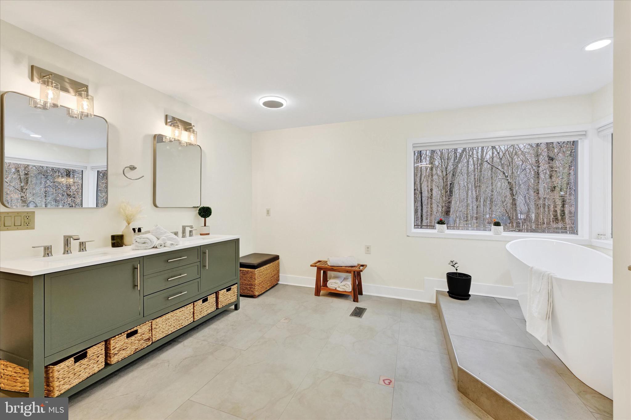 VALLEY BROOK - Residential