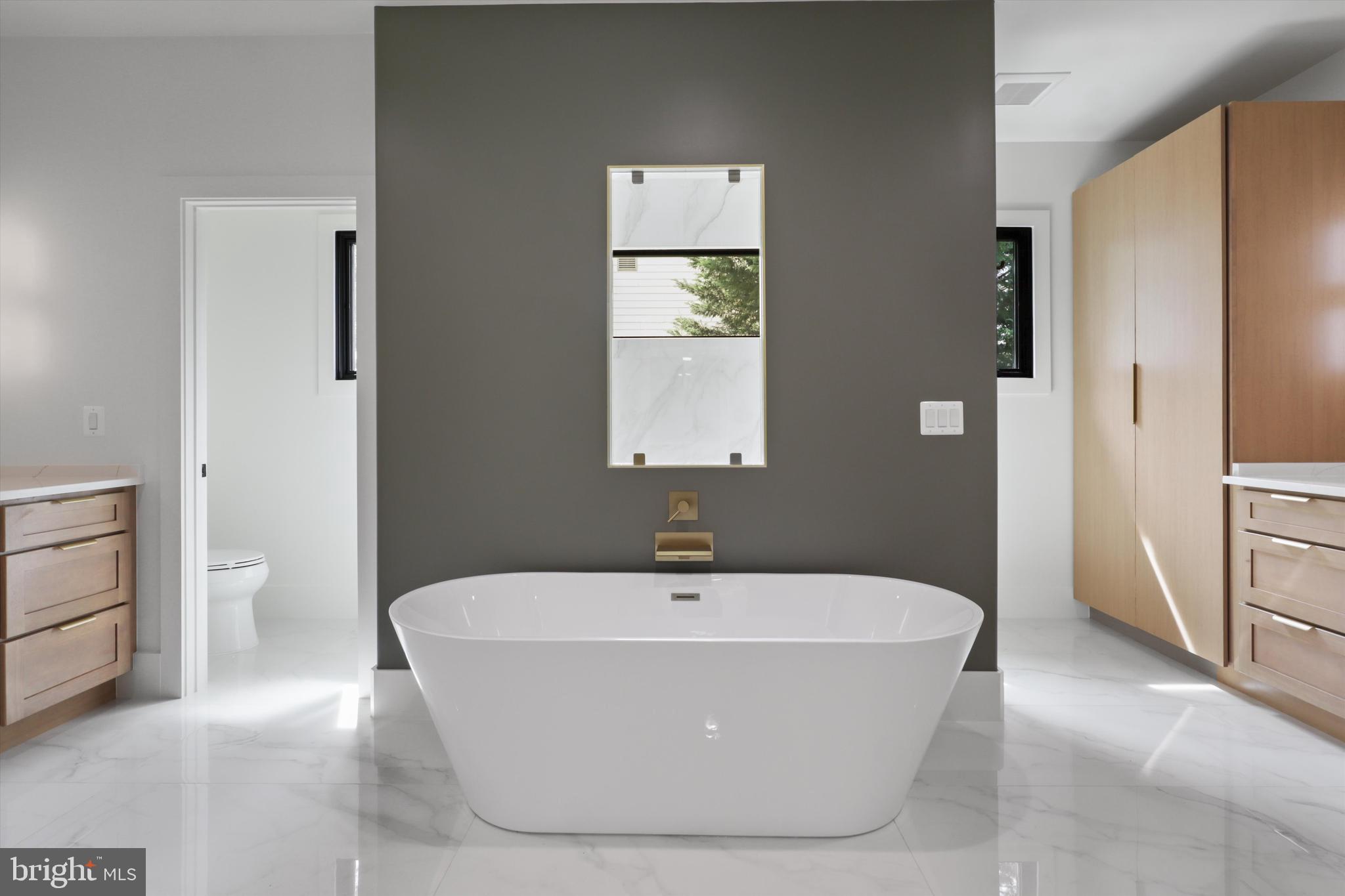 OAK VALLEY - Residential