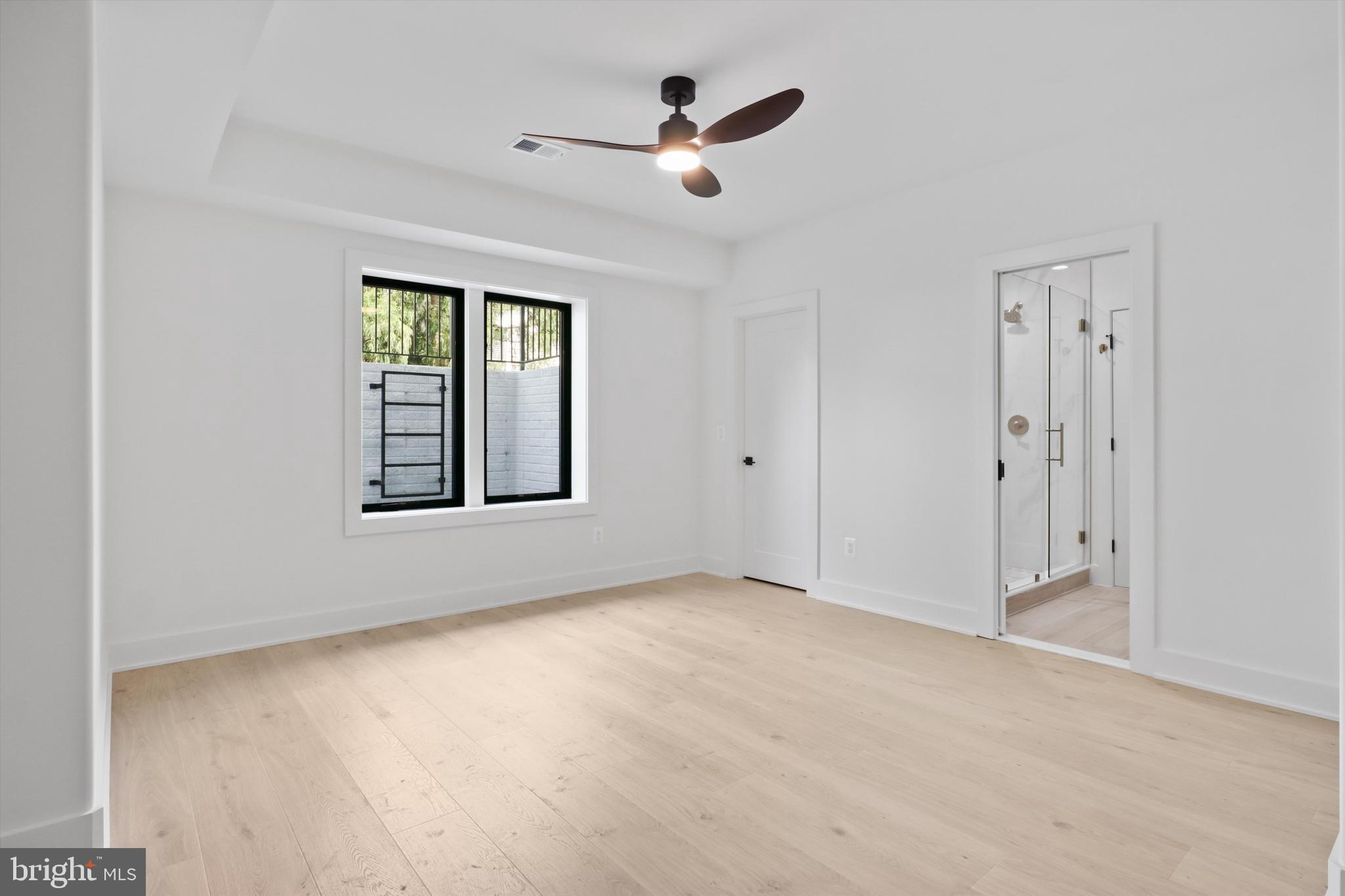 OAK VALLEY - Residential