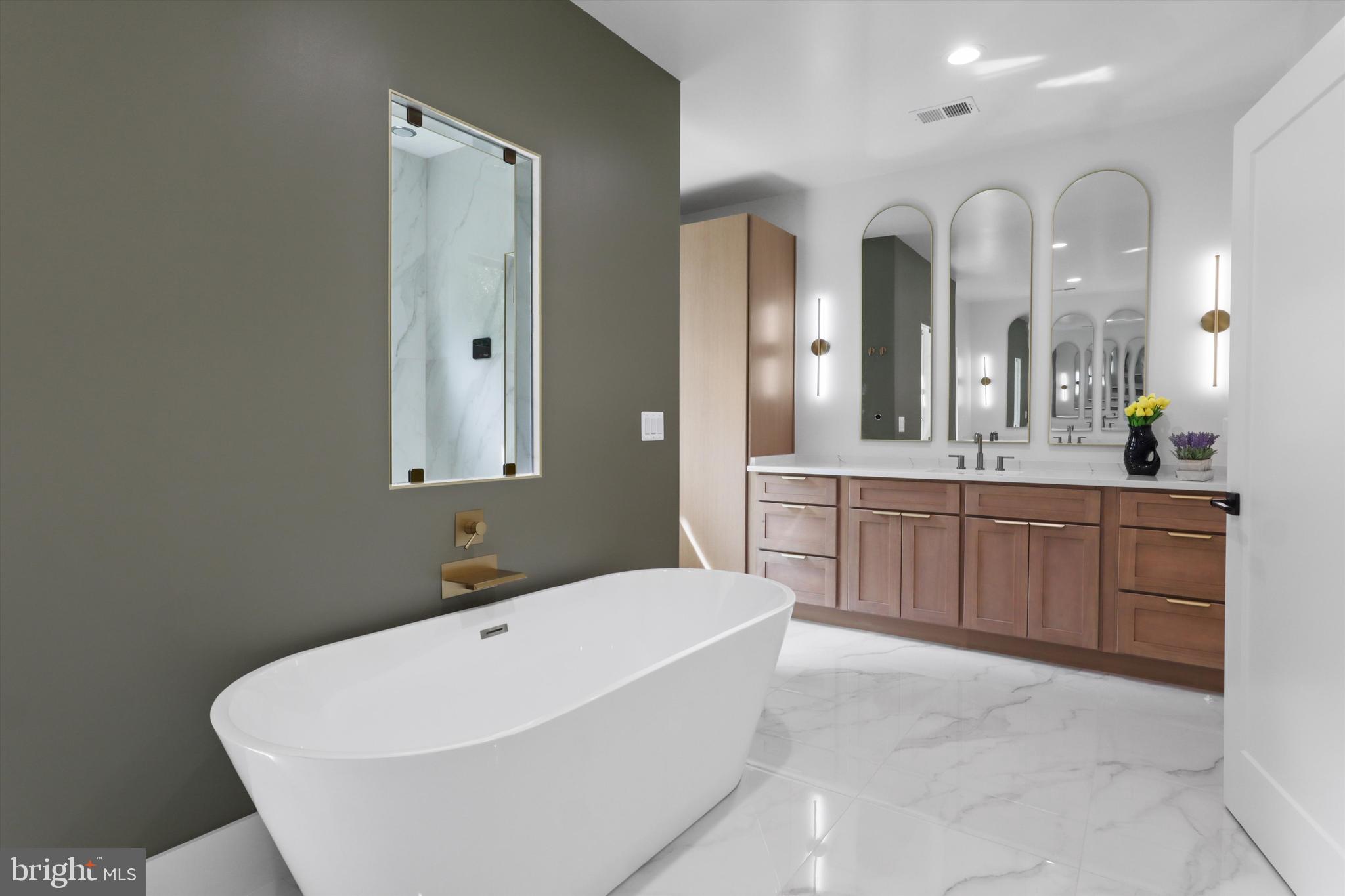 OAK VALLEY - Residential