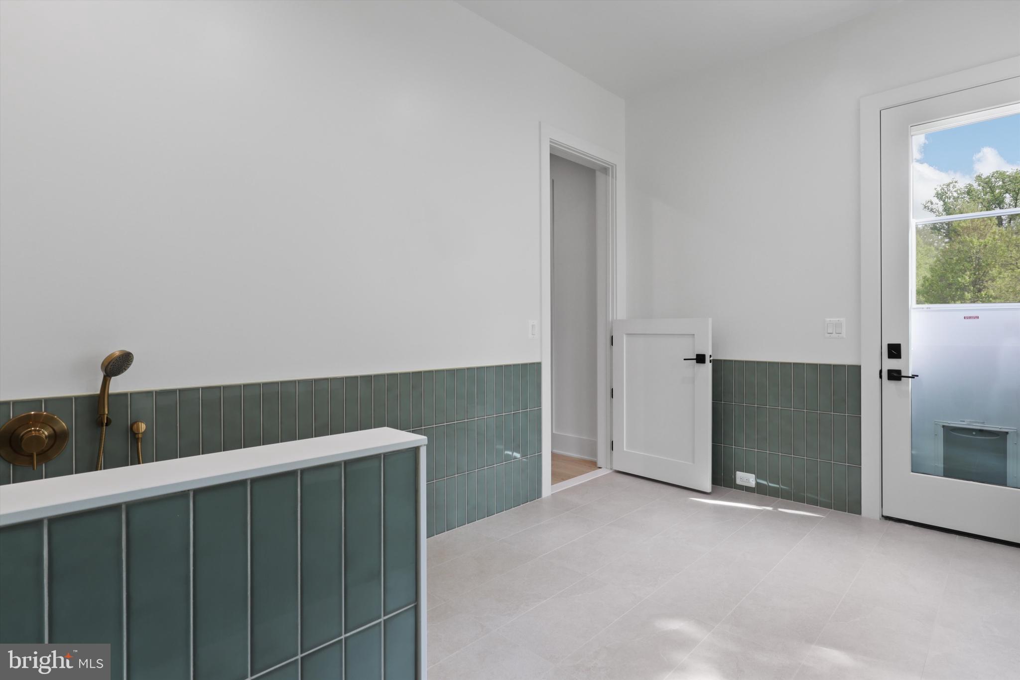 OAK VALLEY - Residential