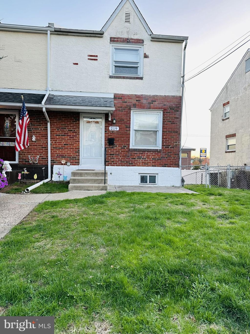 Photo of 219 Willowbrook Avenue, FOLSOM, PA 19033 (MLS # PADE2087910)