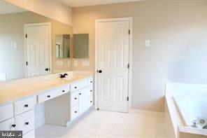 MIDDLE RUN CROSSIN - Residential Lease