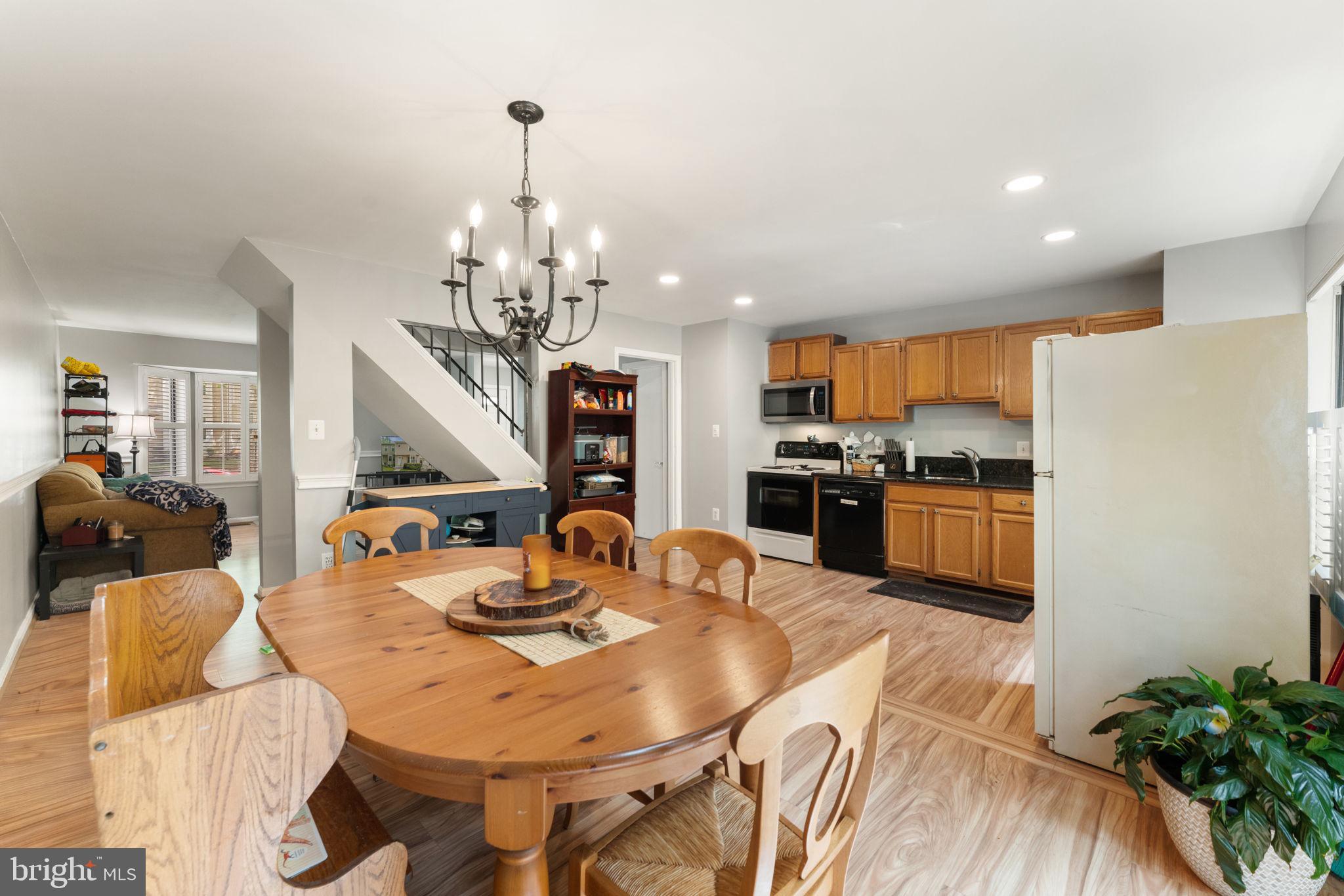 HILLSIDE TOWNES - Residential