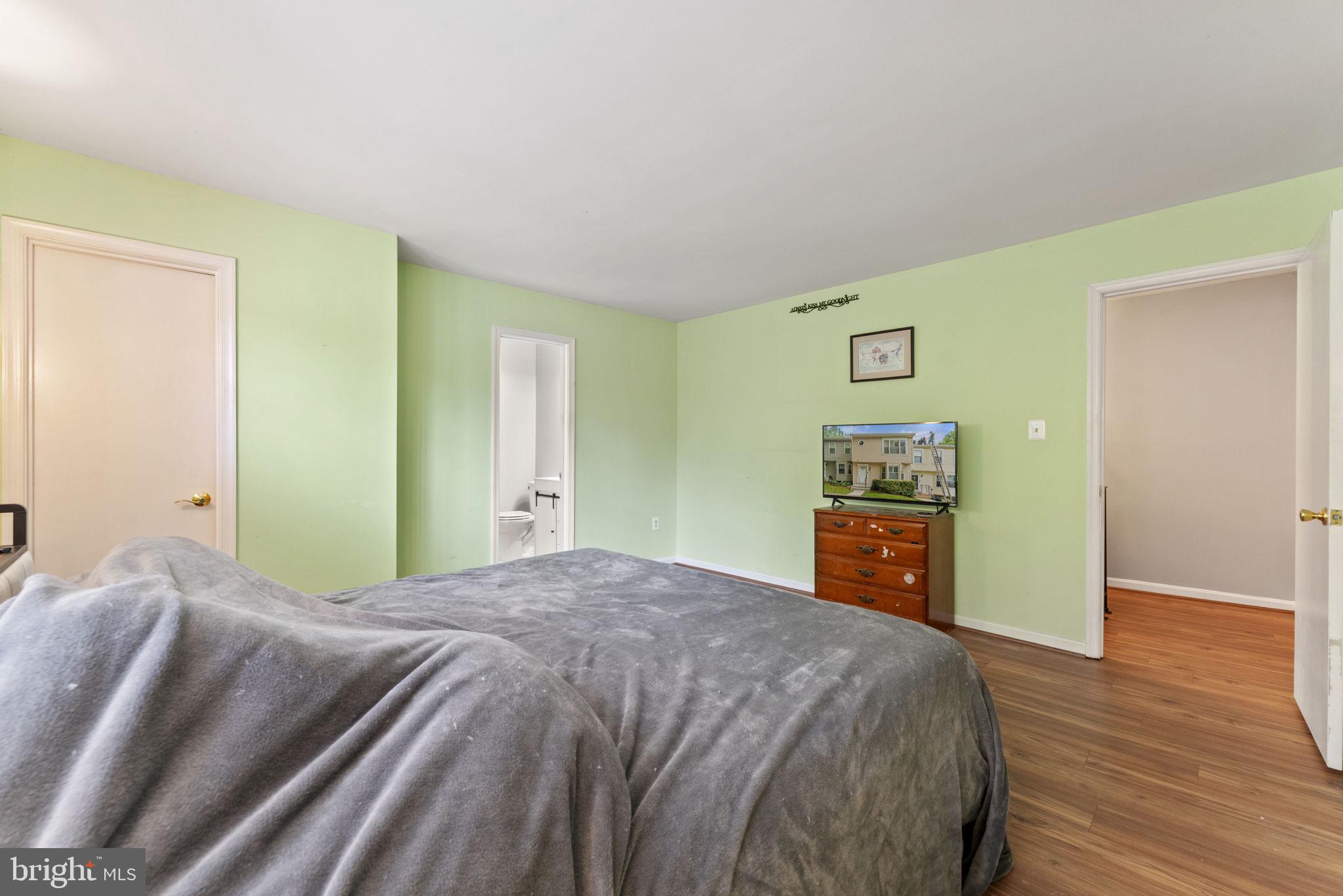 HILLSIDE TOWNES - Residential