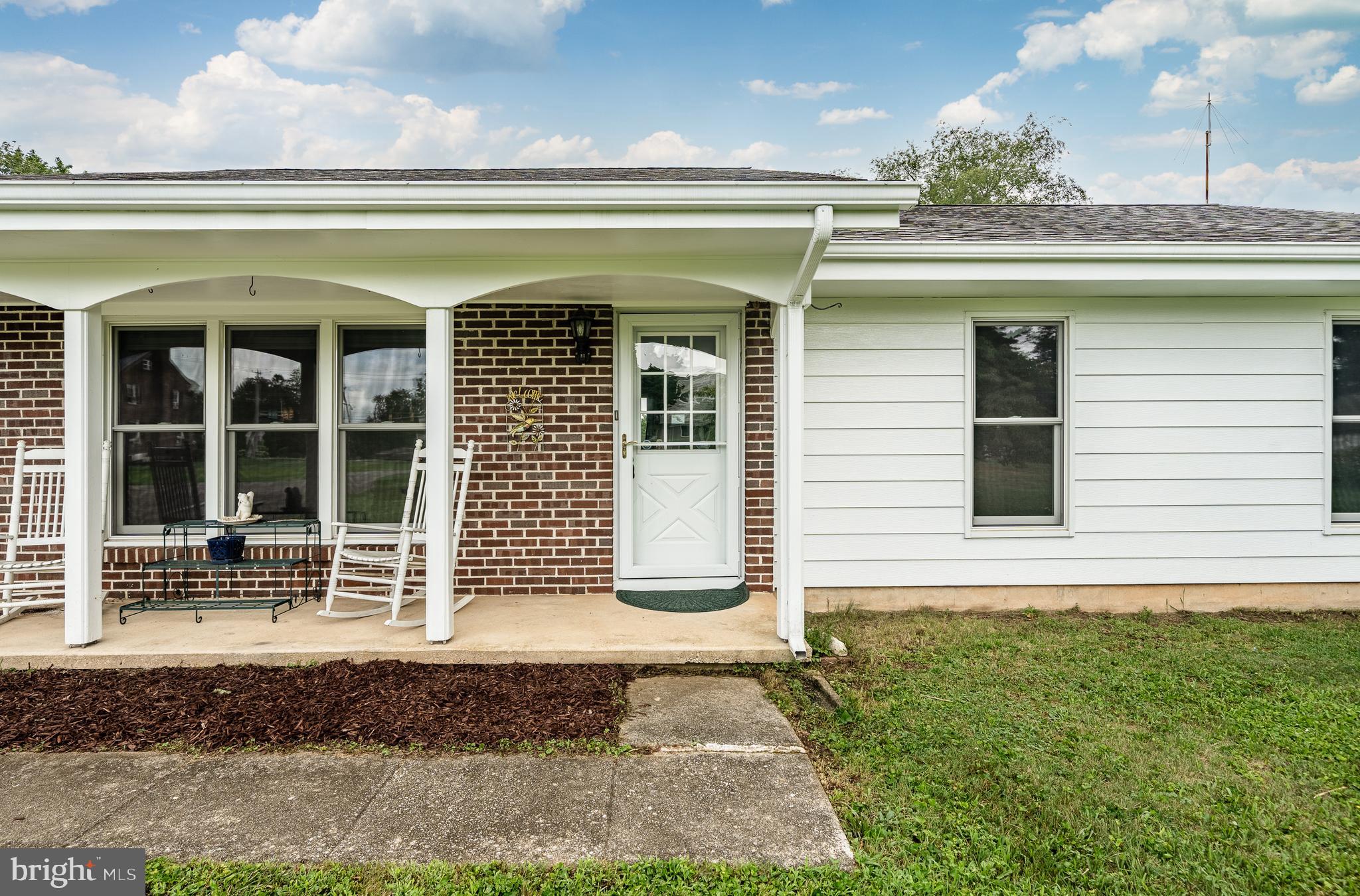 1313 POTTSTOWN PIKE