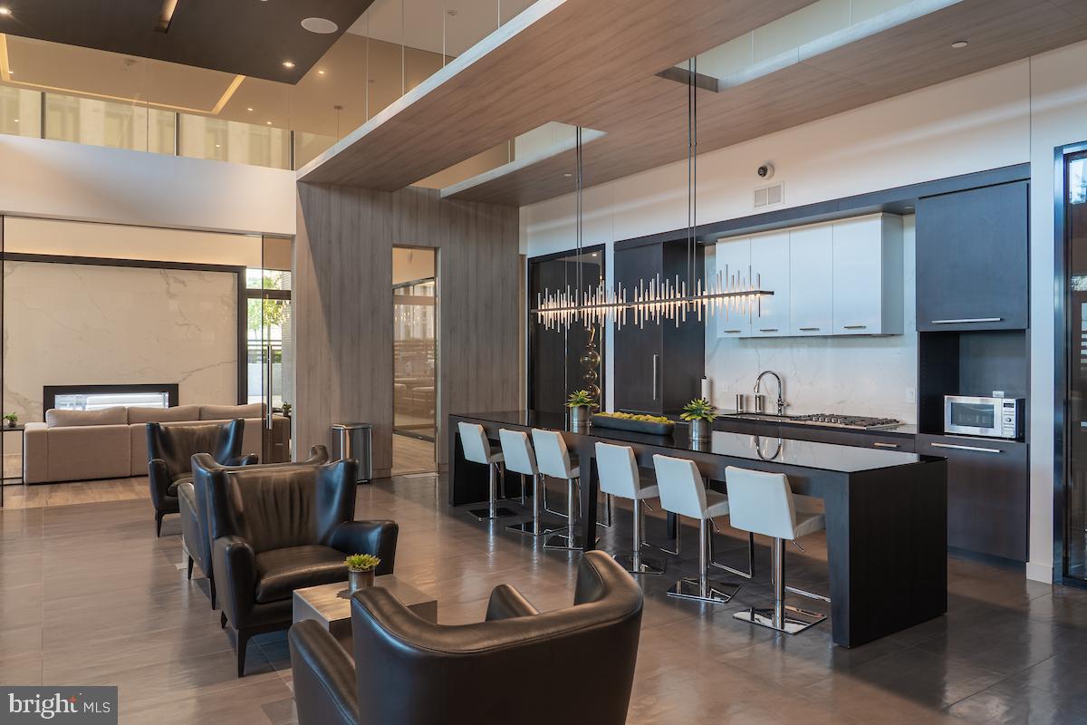 THE BORO TYSONS - Residential