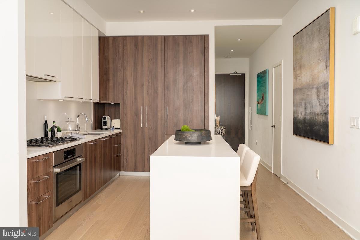 THE BORO TYSONS - Residential