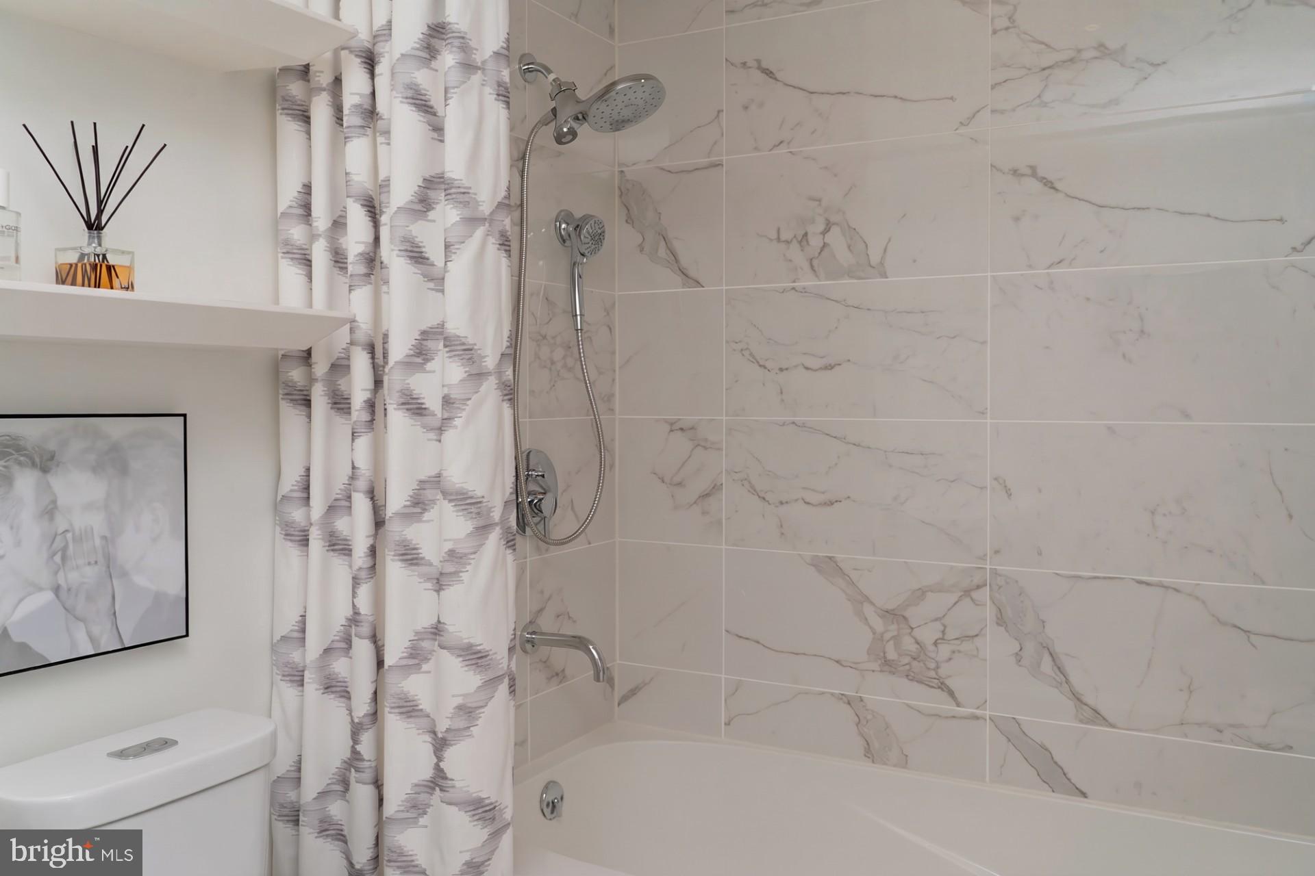 THE BORO TYSONS - Residential