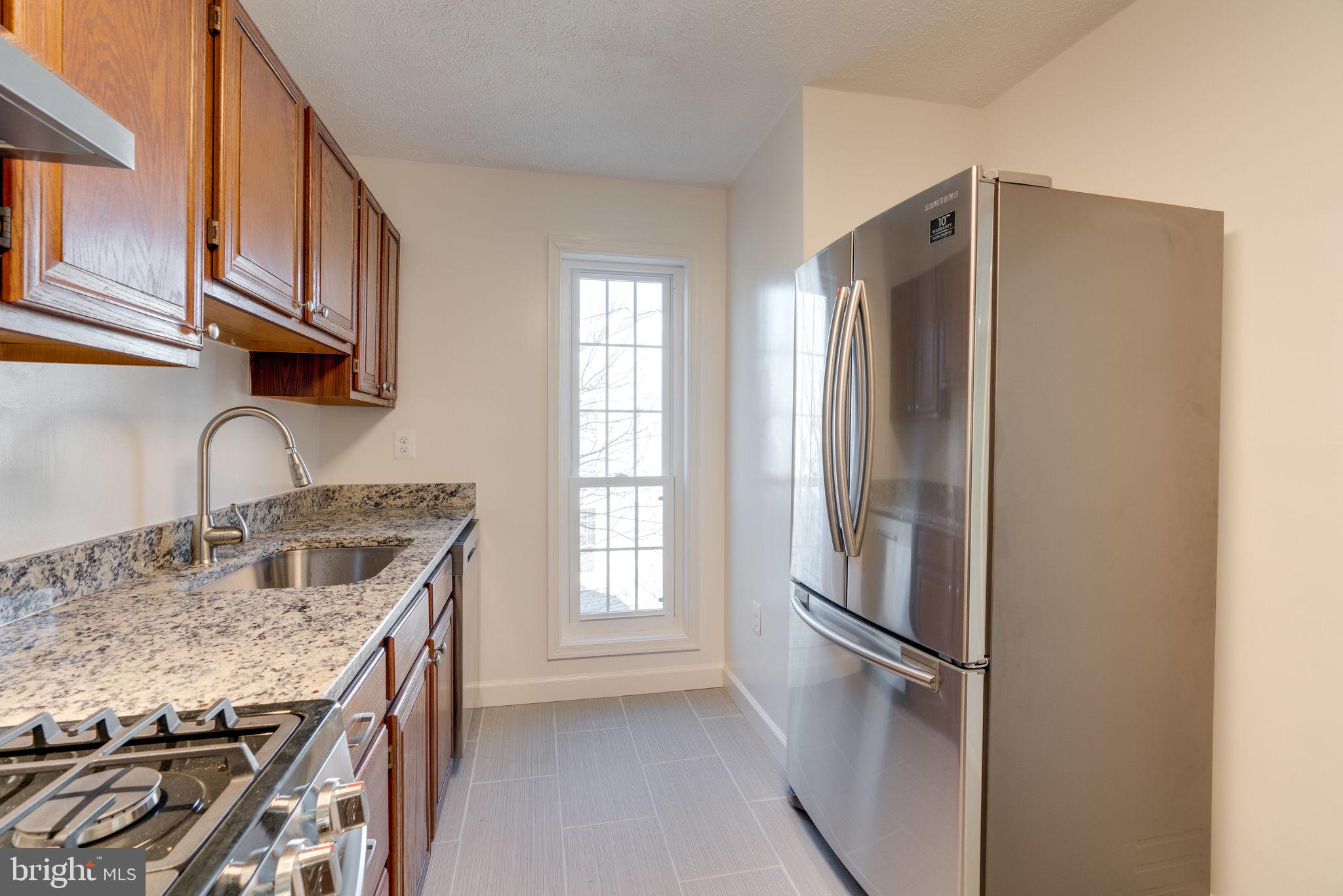 VININGS CONDO - Residential