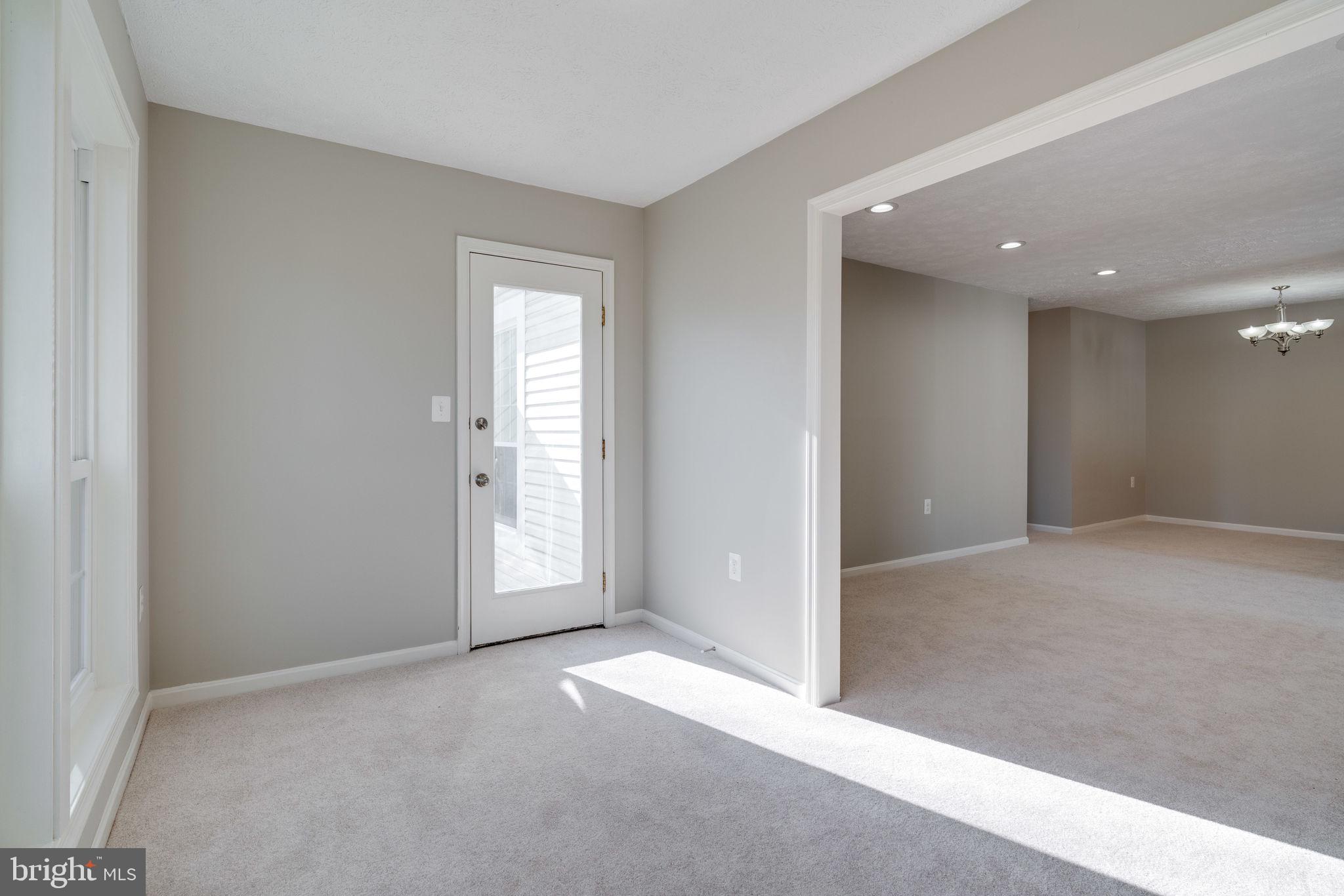 VININGS CONDO - Residential