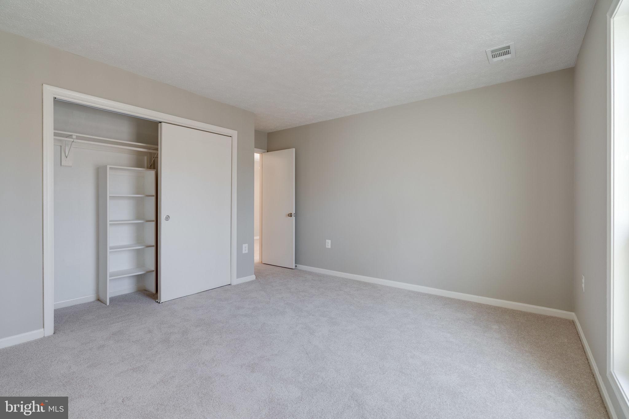 VININGS CONDO - Residential