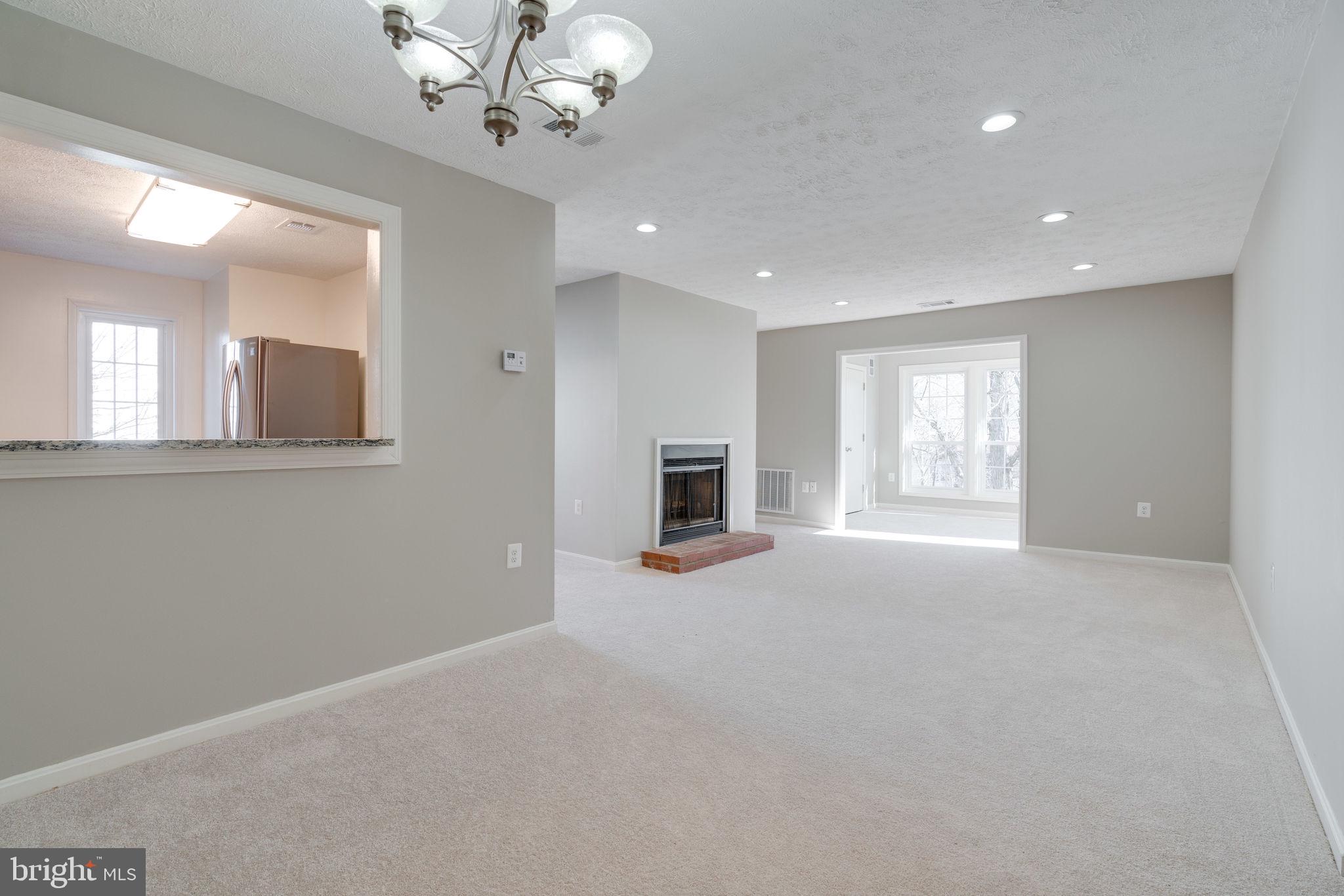 VININGS CONDO - Residential