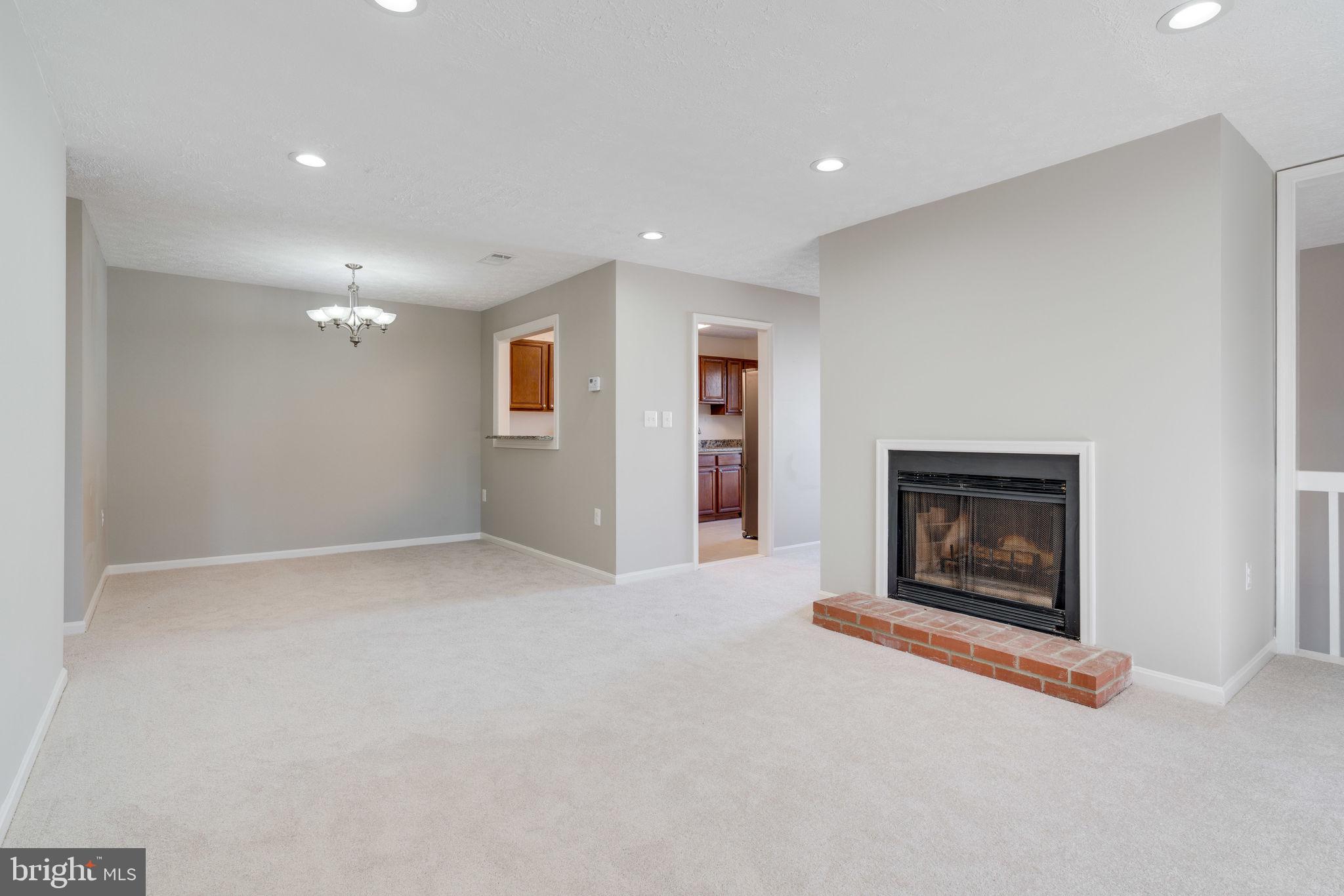 VININGS CONDO - Residential