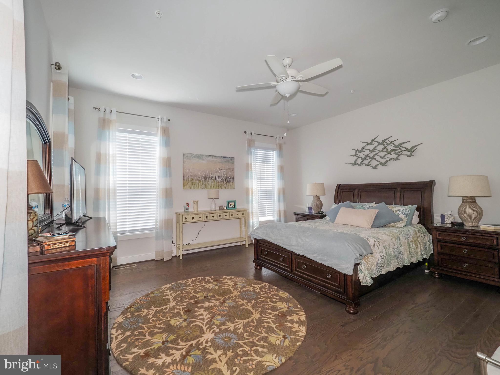 TWO RIVERS - Residential