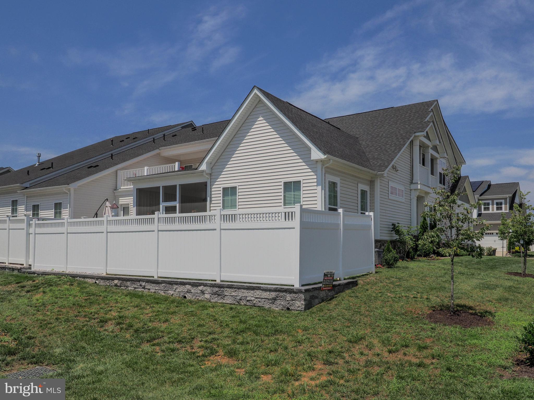 TWO RIVERS - Residential