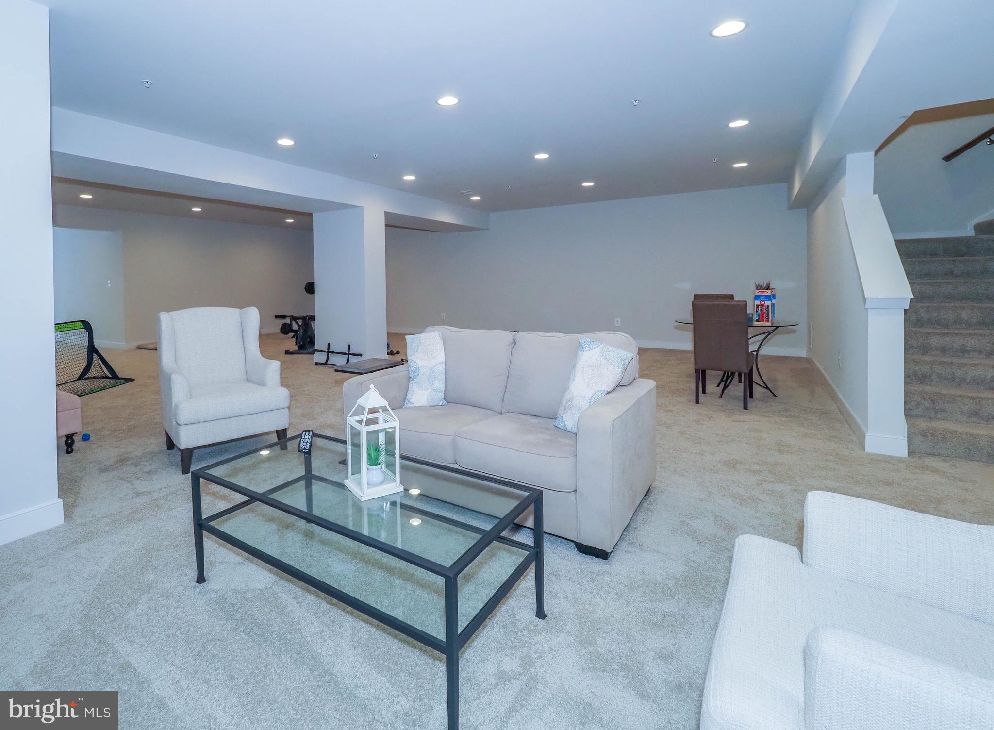 TWO RIVERS - Residential