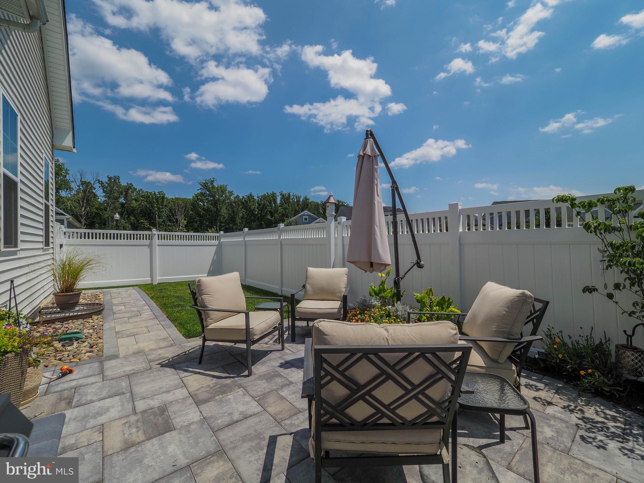 TWO RIVERS - Residential