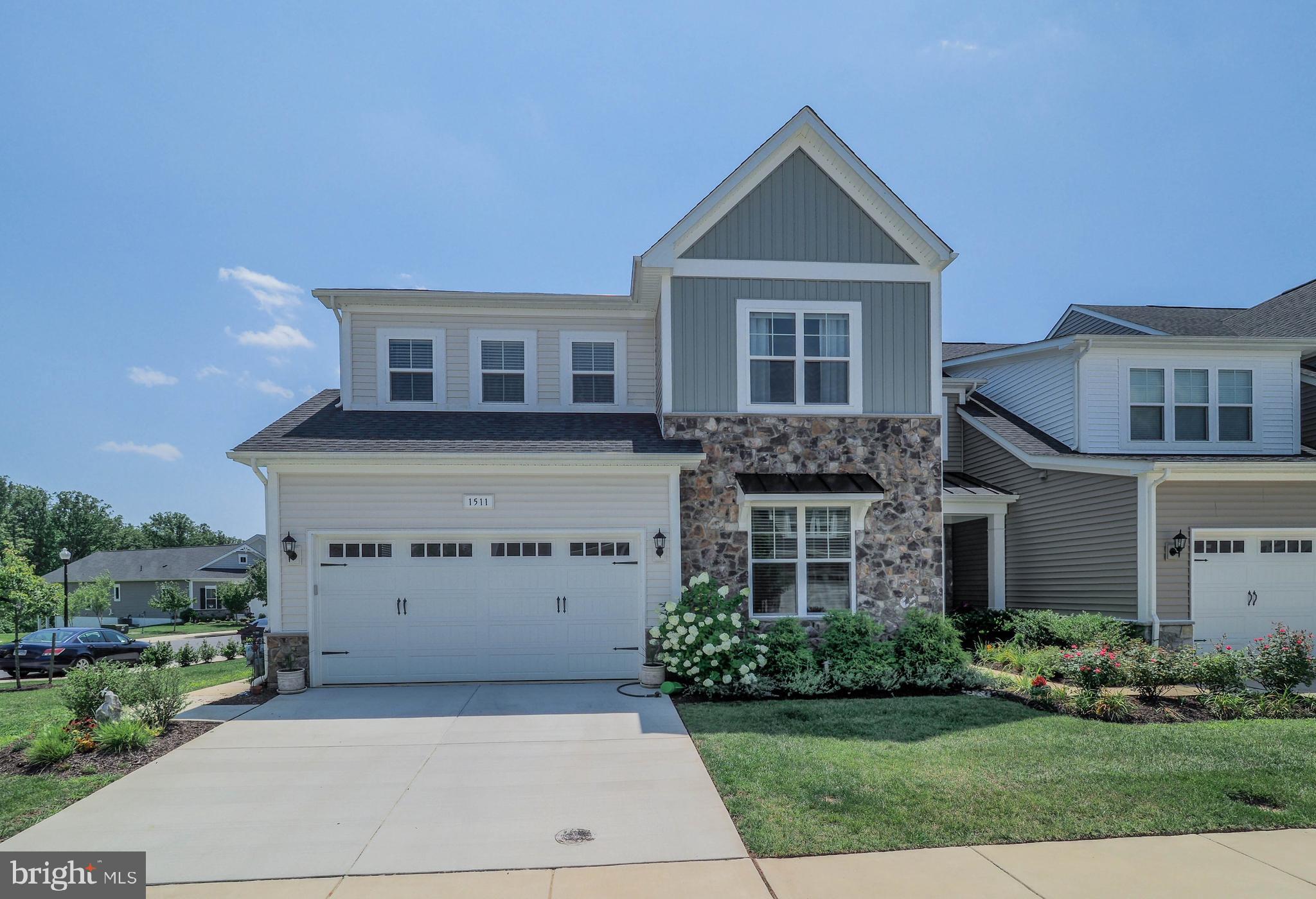 TWO RIVERS - Residential