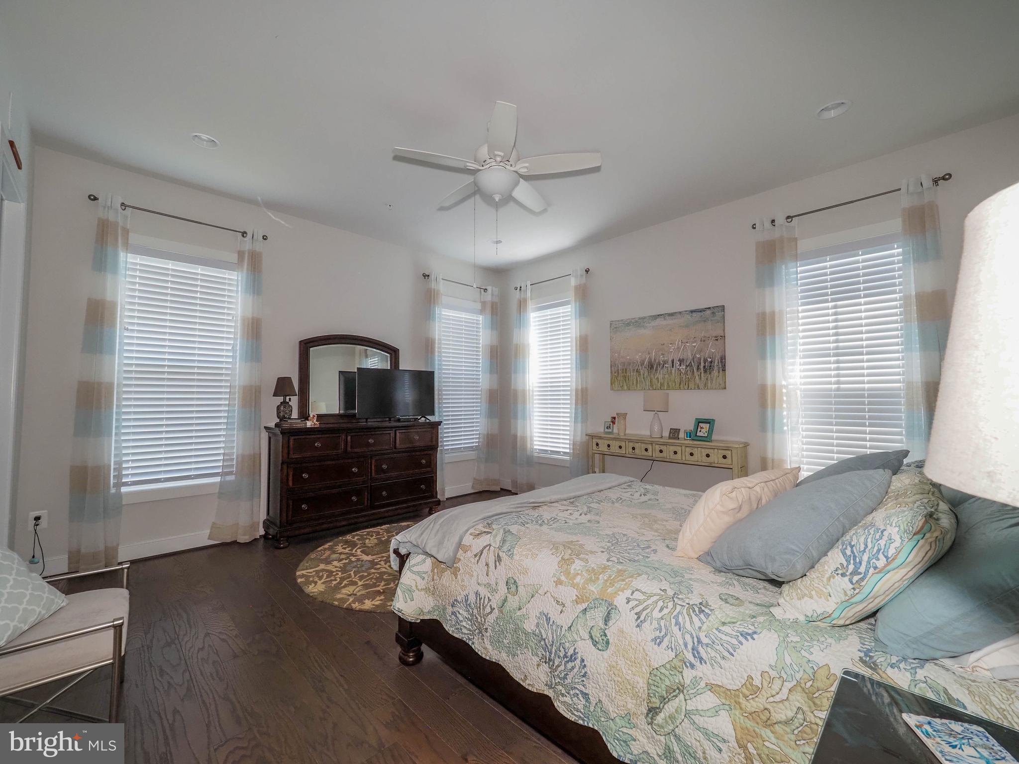 TWO RIVERS - Residential