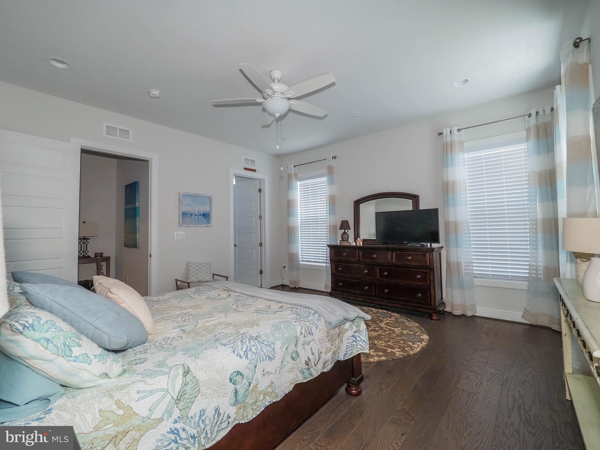 TWO RIVERS - Residential