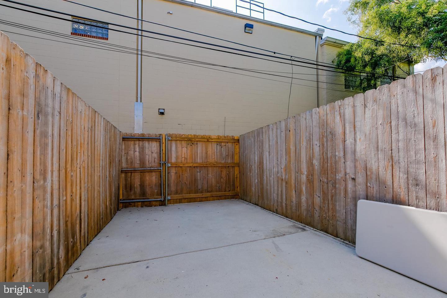 PIGTOWN - Residential Lease