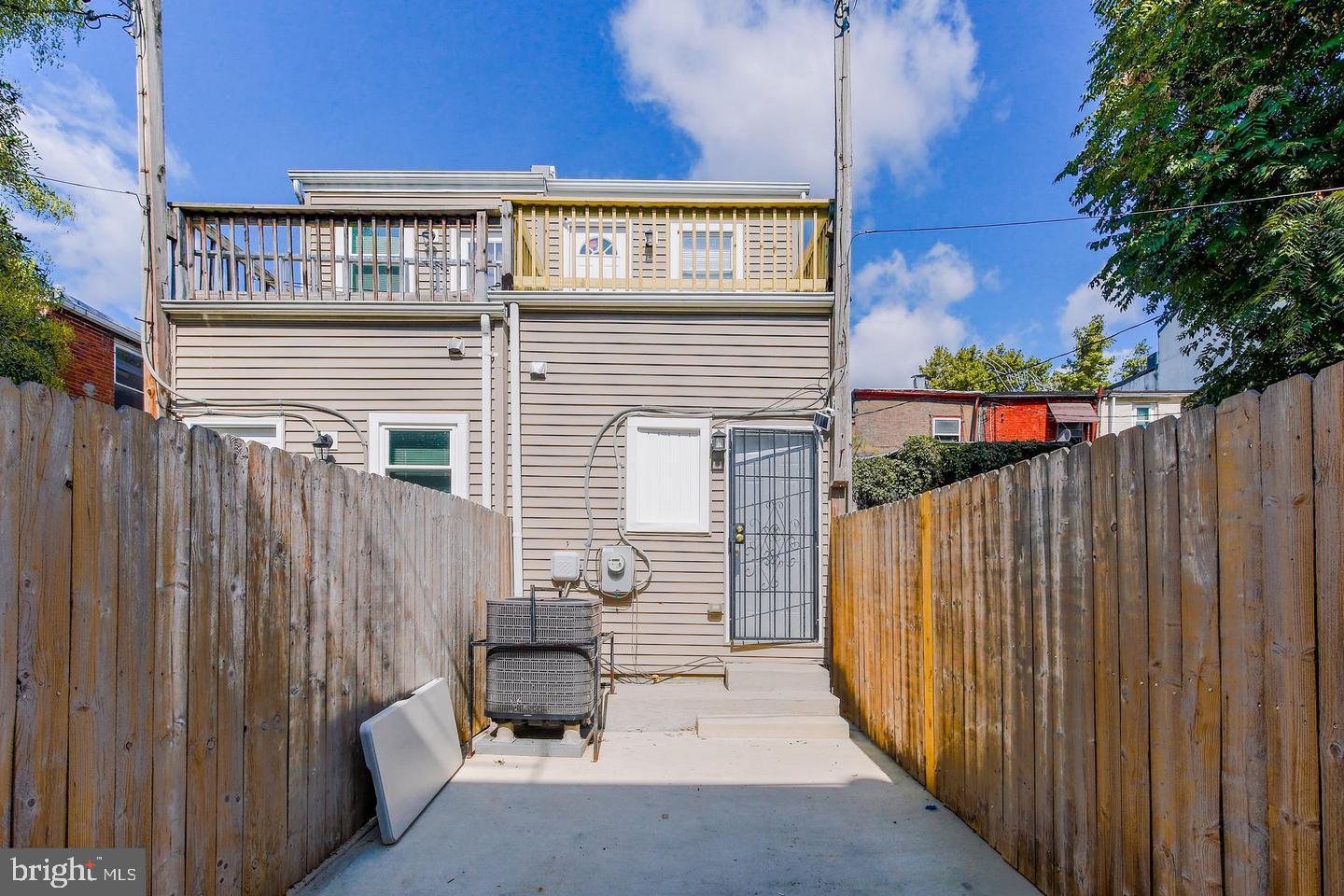 PIGTOWN - Residential Lease