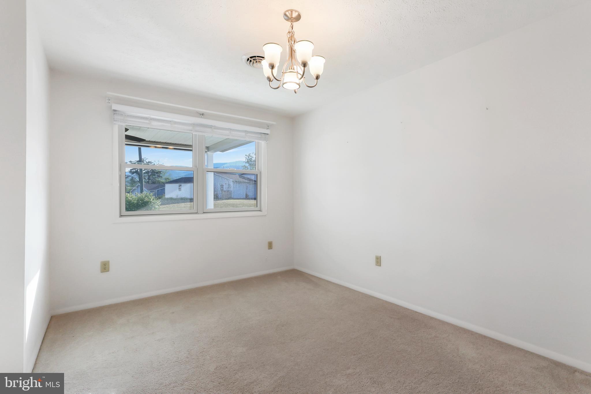 QUAIL VALLEY ESTATES - Residential