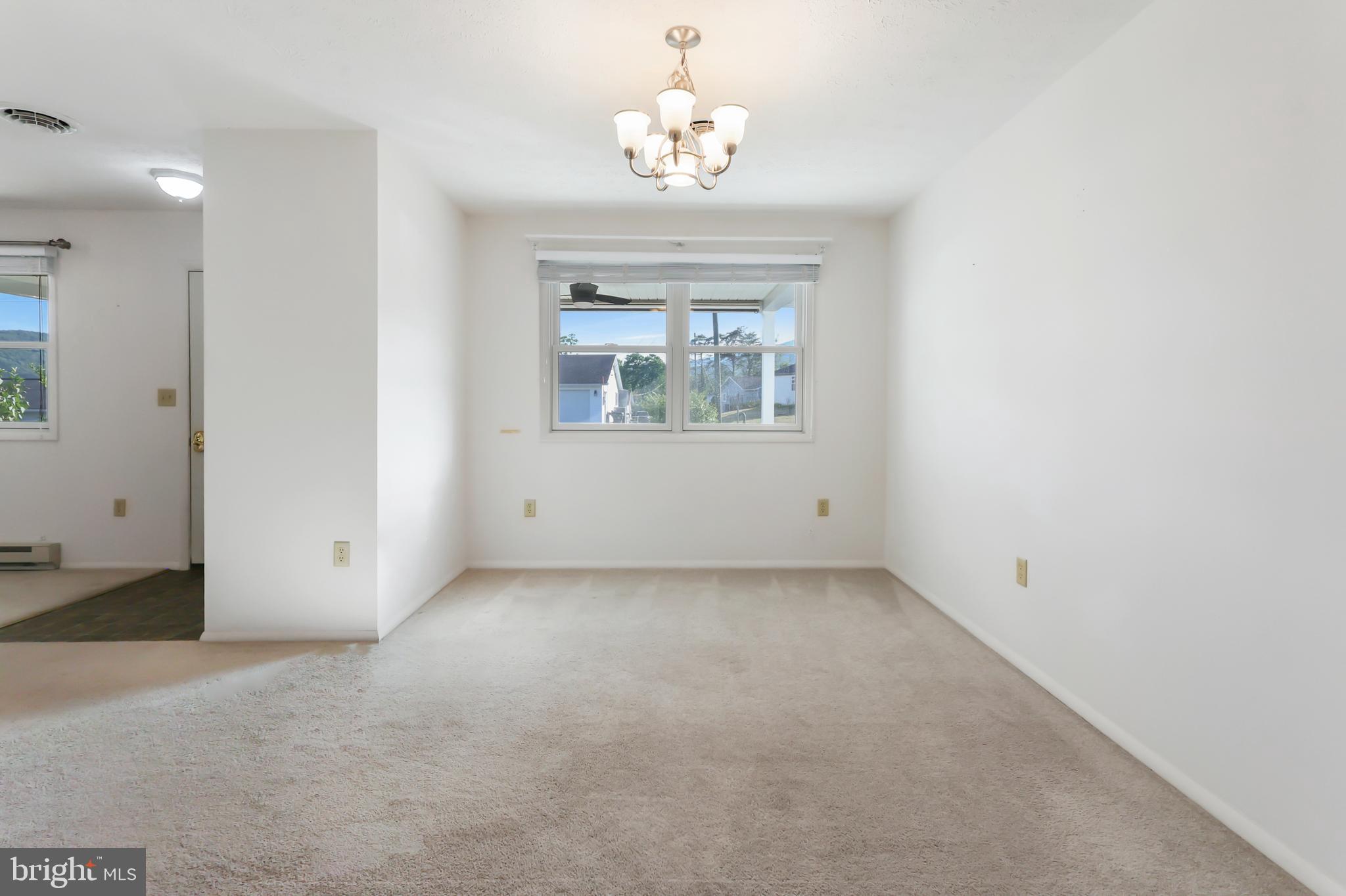 QUAIL VALLEY ESTATES - Residential