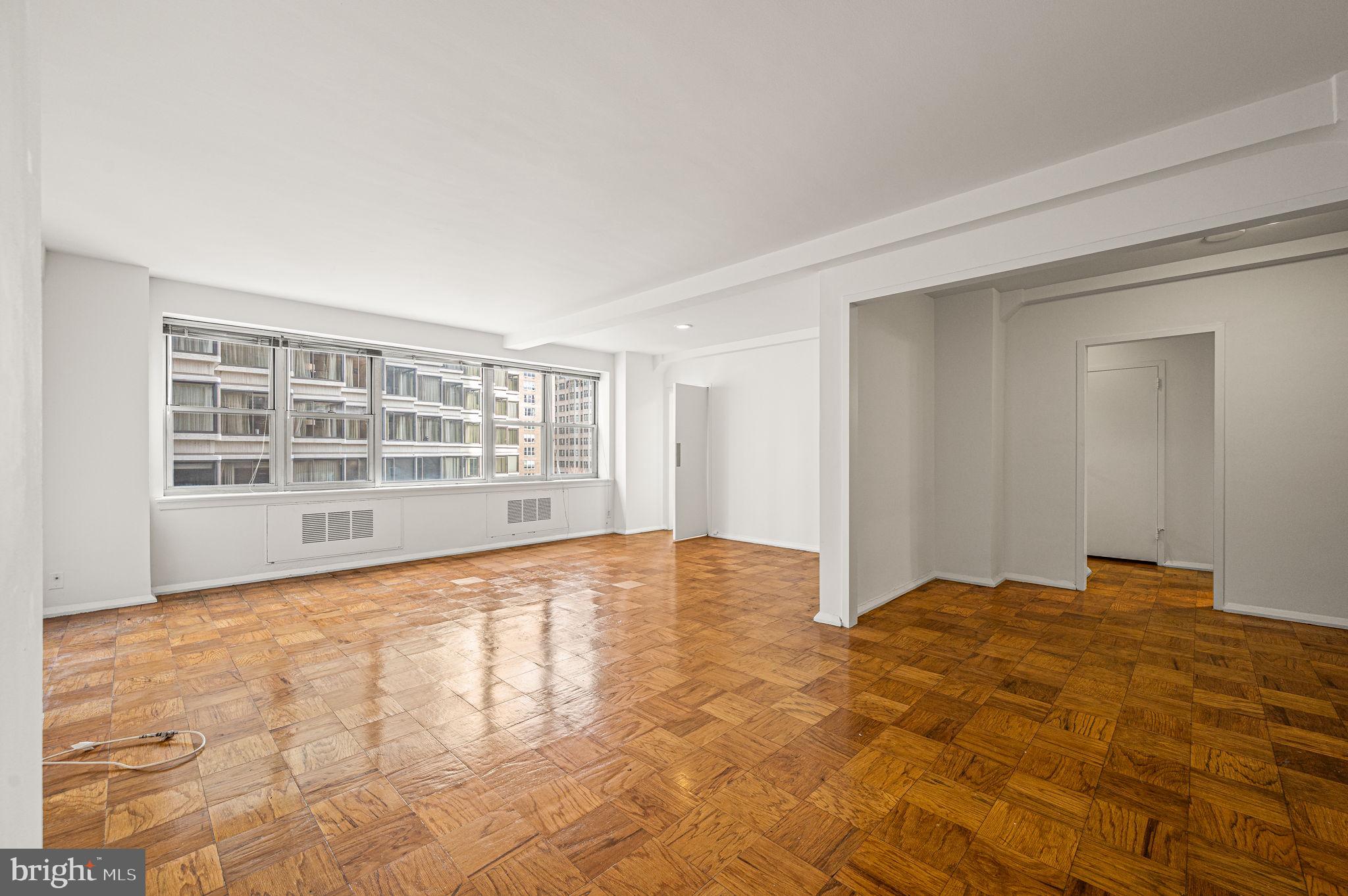 220 W RITTENHOUSE SQUARE 6F